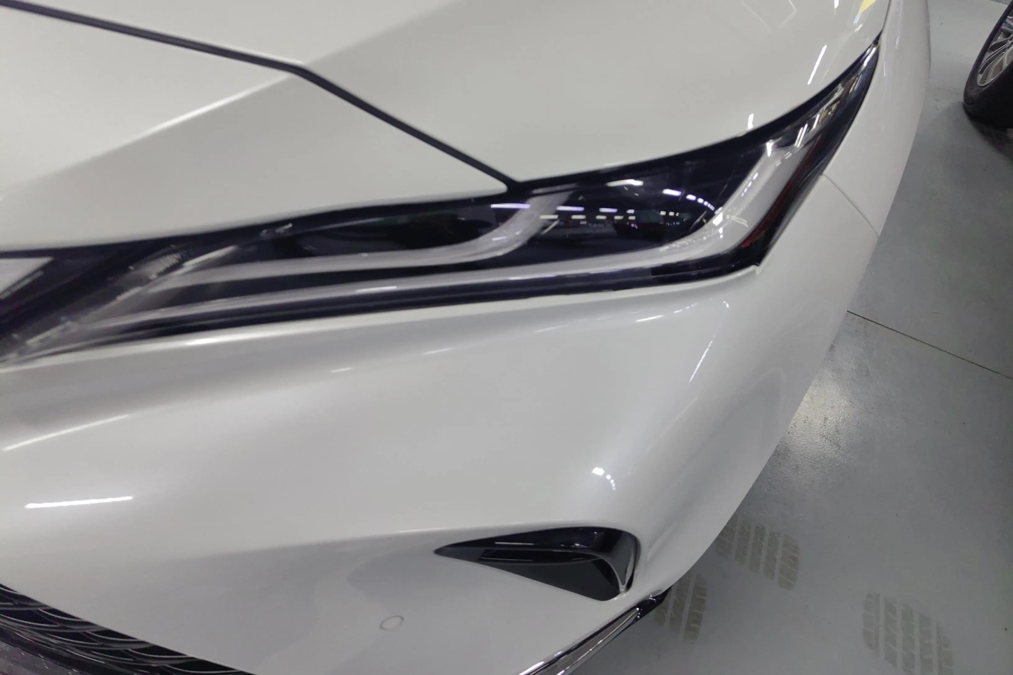 Toyota Venza 2023 г. 43489 км. — фото 4