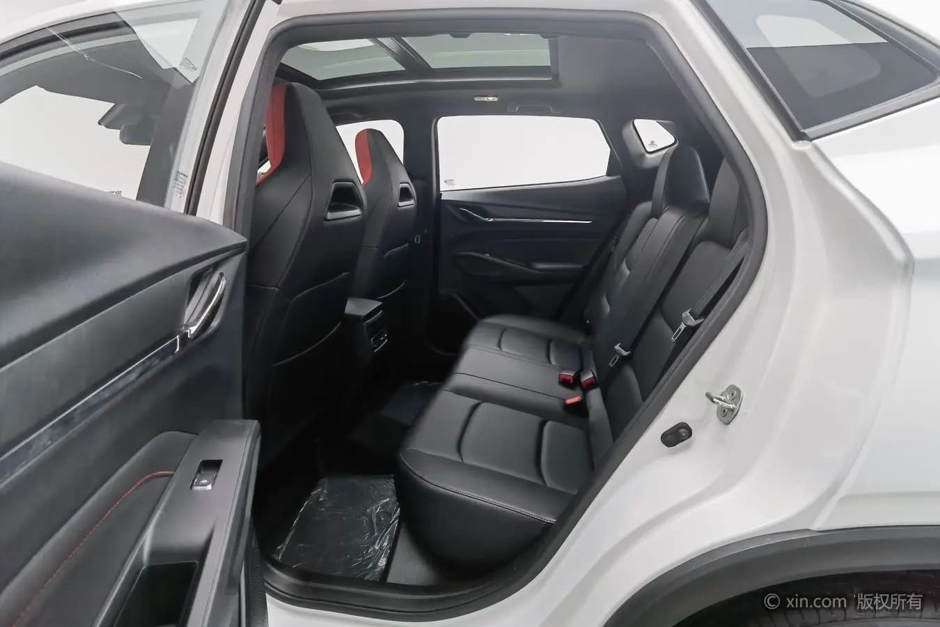 Toyota RAV4 2025 г. 8930 км. — фото 20