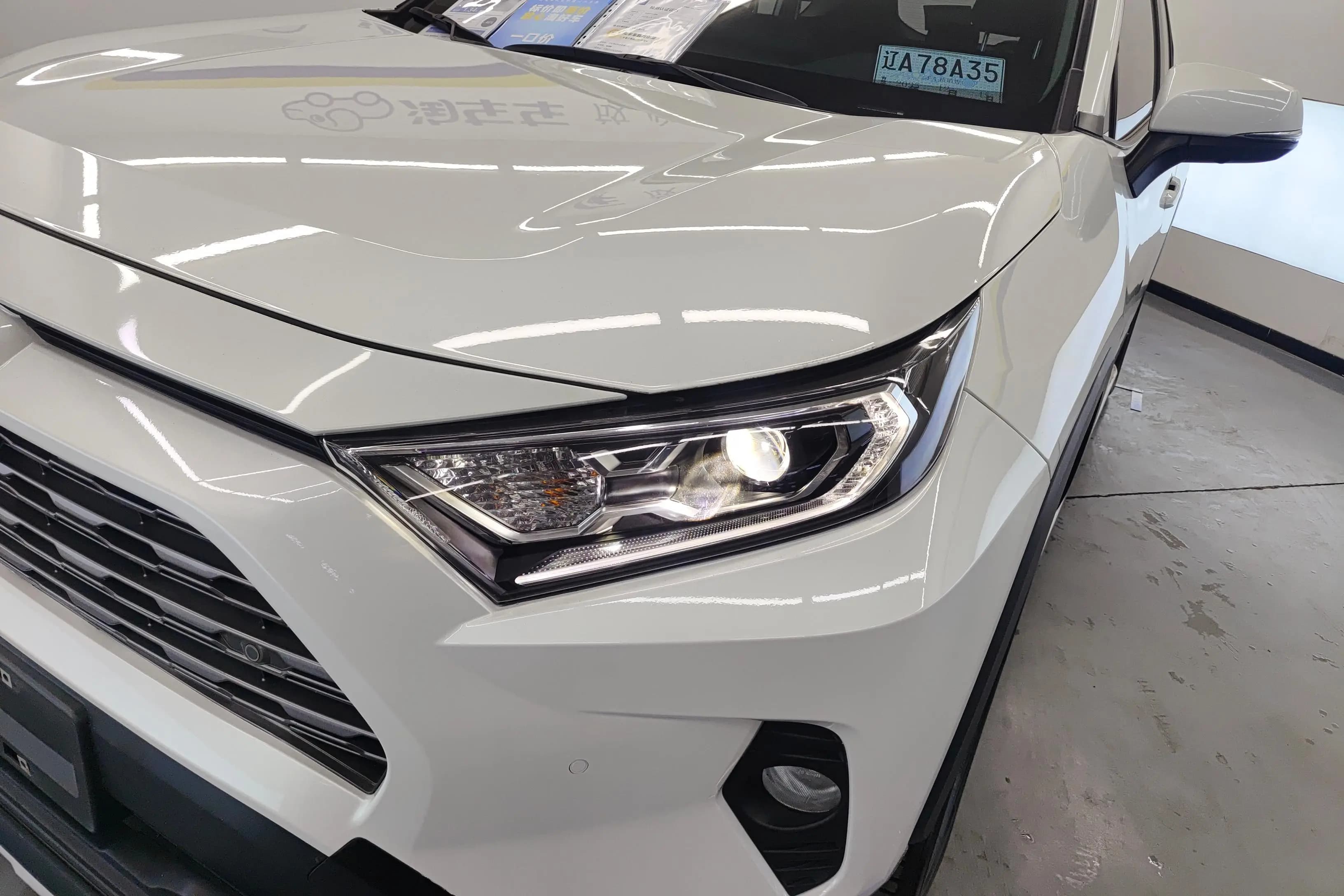 Toyota RAV4 2023 г. 31329 км. — фото 4