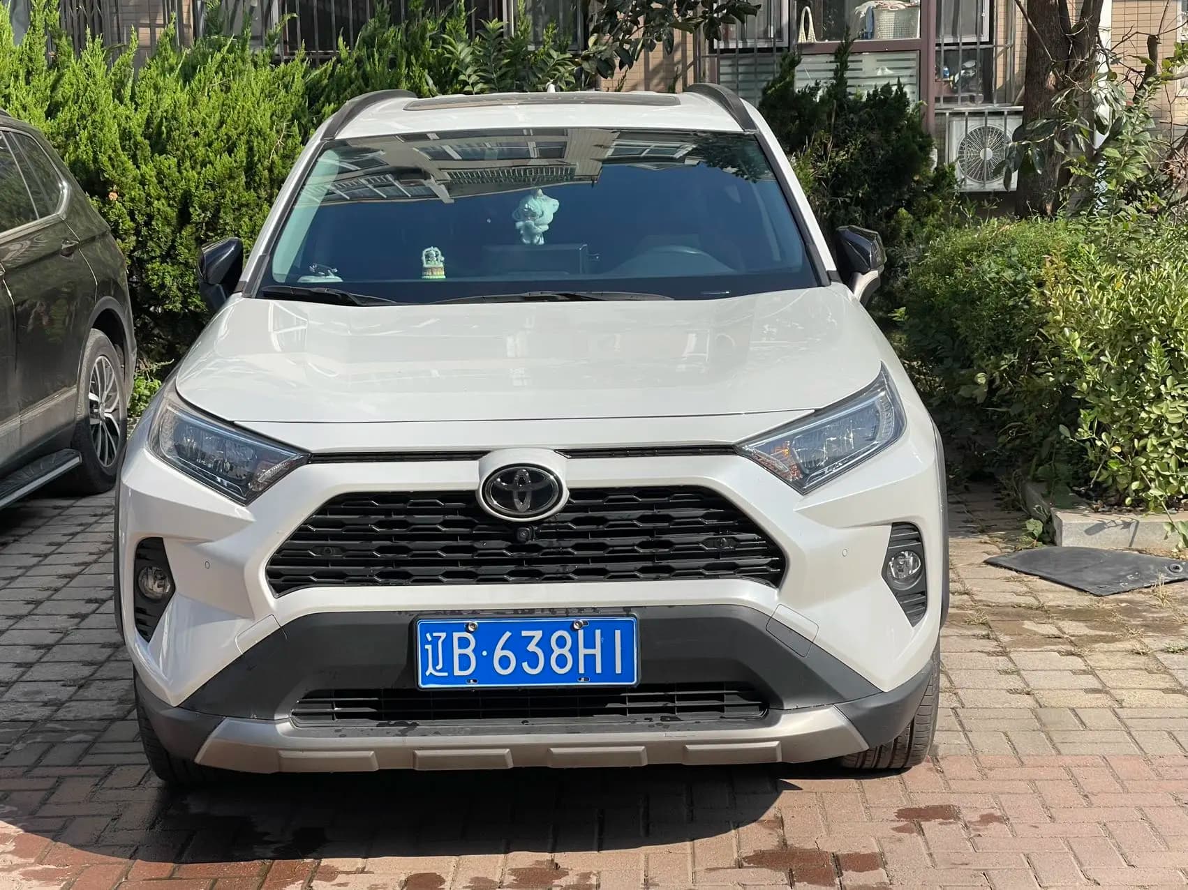 Toyota RAV4 2023 г. 23027 км. — фото 2