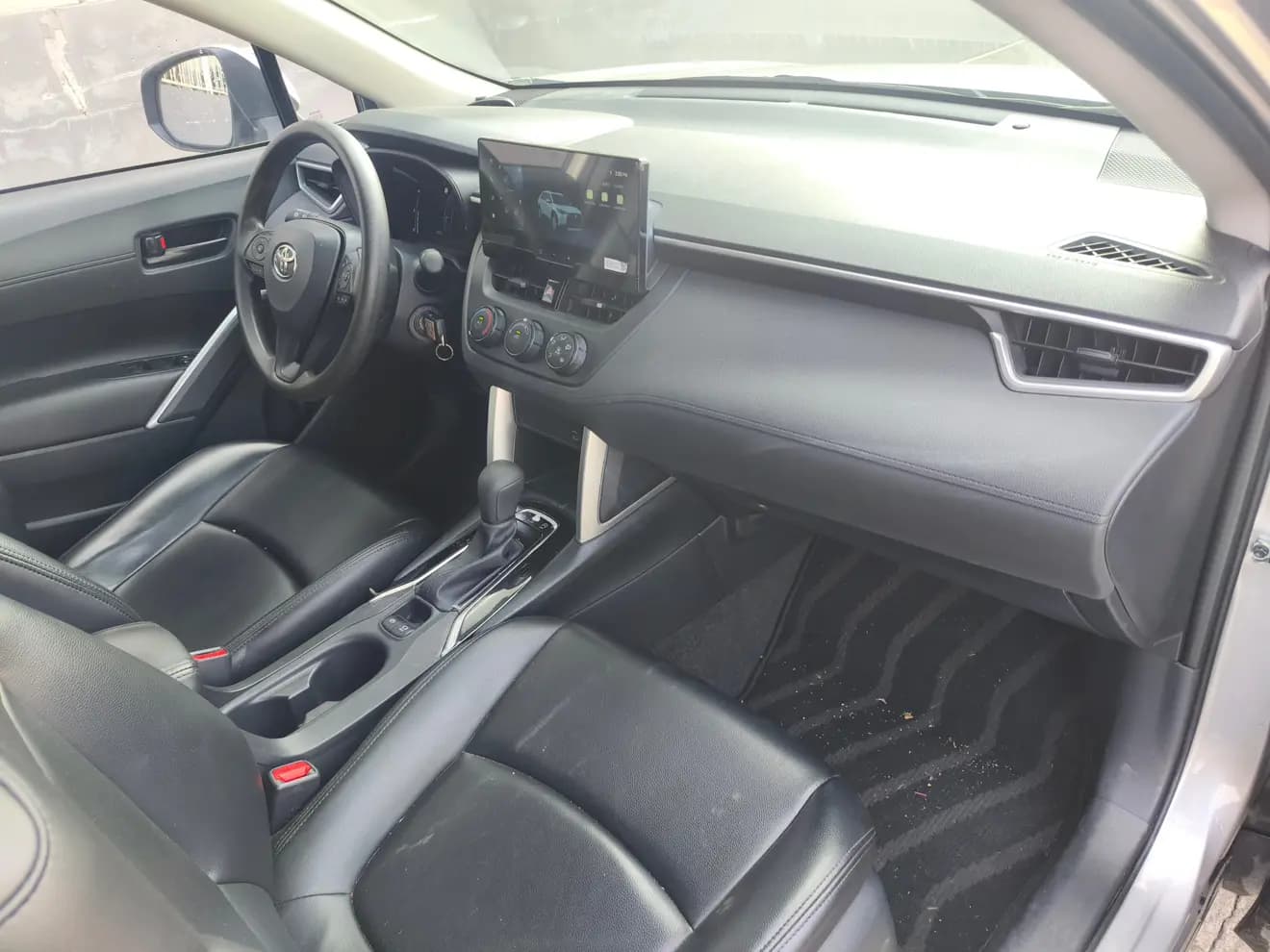Toyota Corolla Cross 2024 г. 14626 км. — фото 13