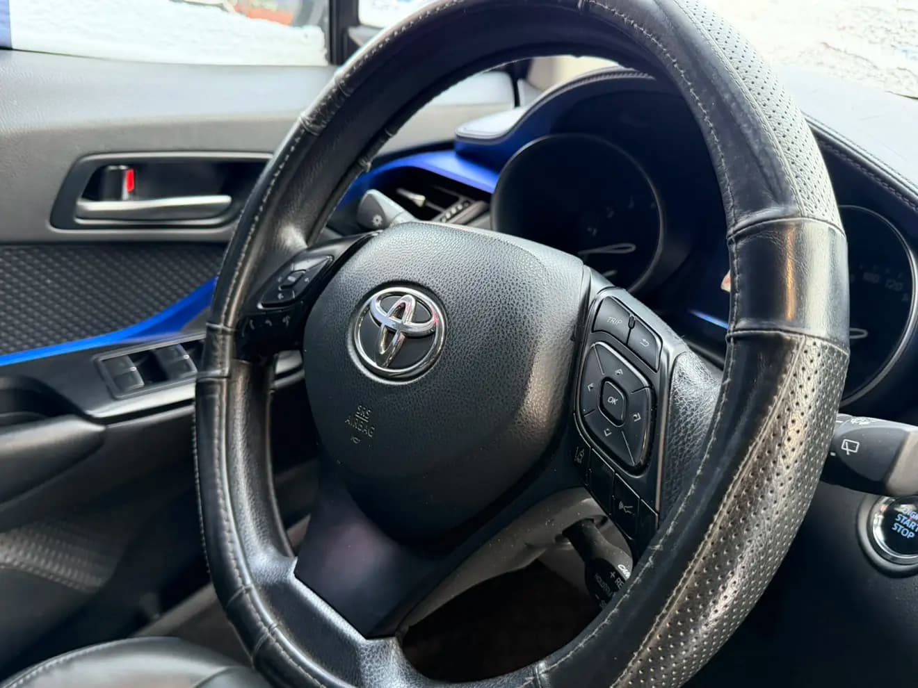 Toyota C-HR 2022 г. 74081 км. — фото 11