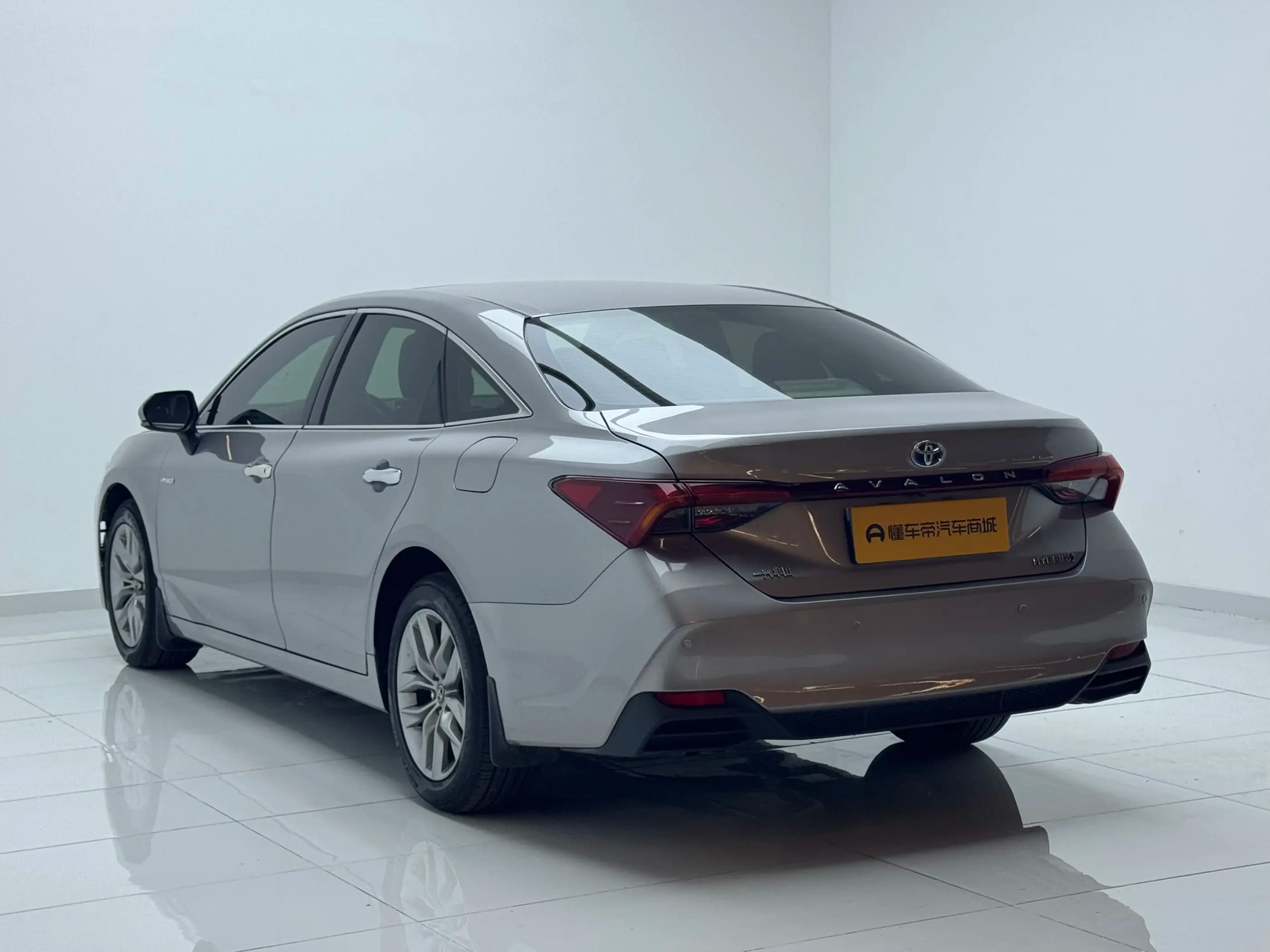 Toyota Avalon 2021 г. 63200 км. — фото 5