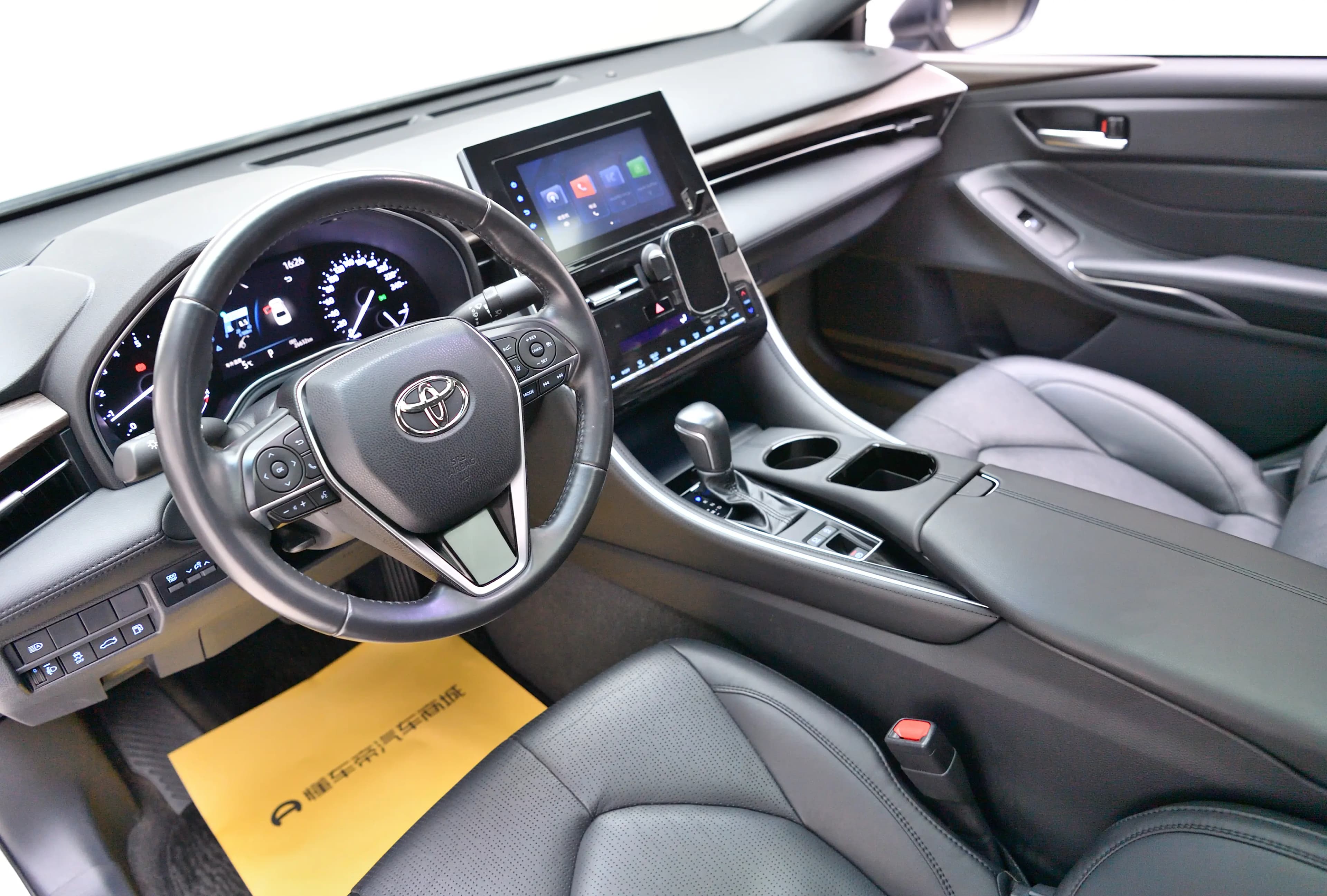 Toyota Avalon 2023 г. 26700 км. — фото 21