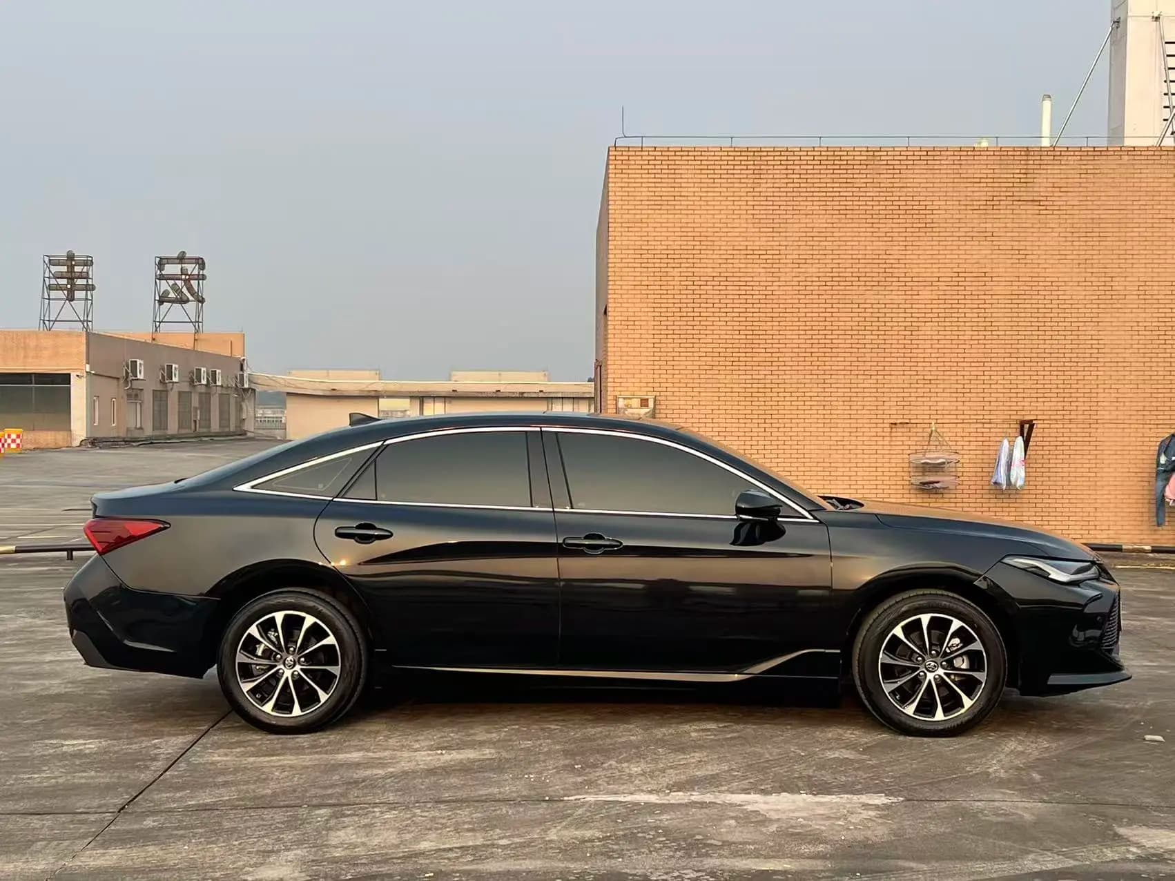 Toyota Avalon 2024 г. 23000 км. — фото 8