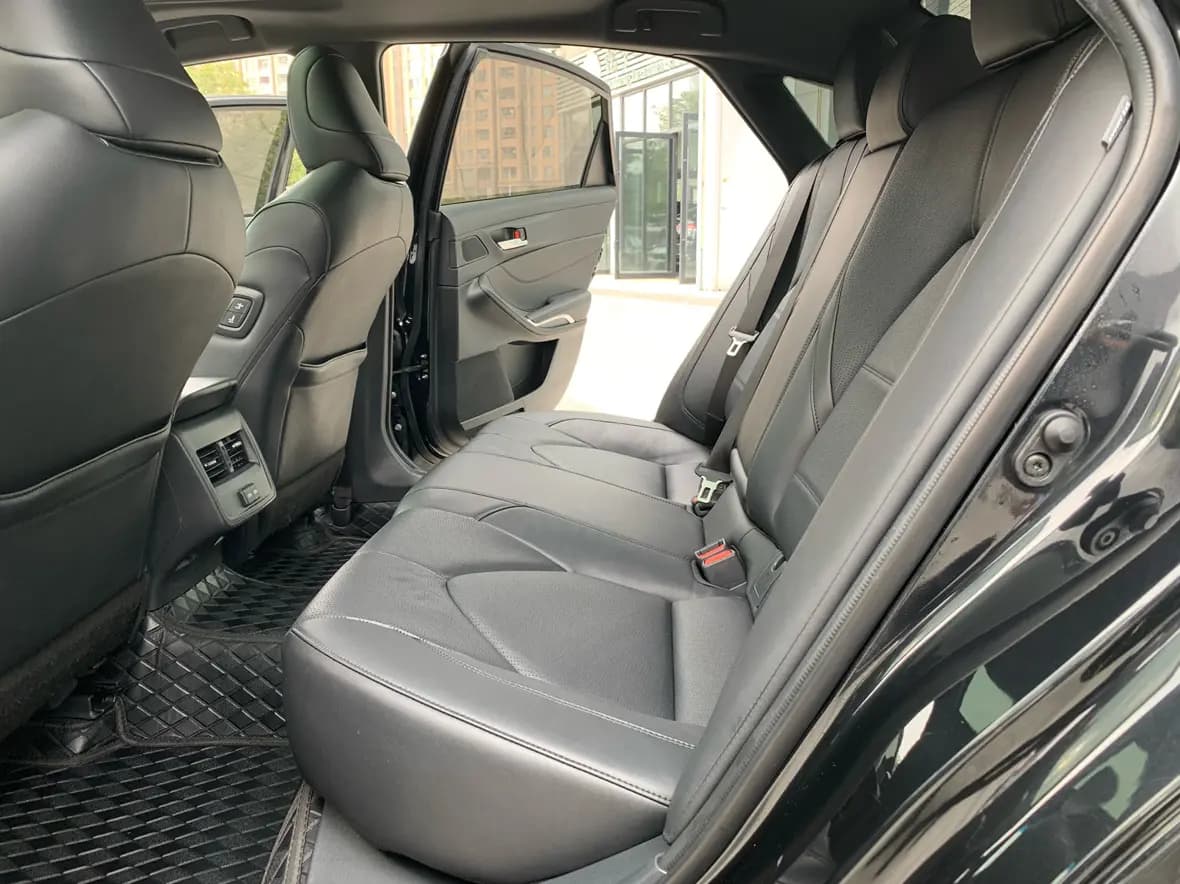 Toyota Avalon 2023 г. 33000 км. — фото 28