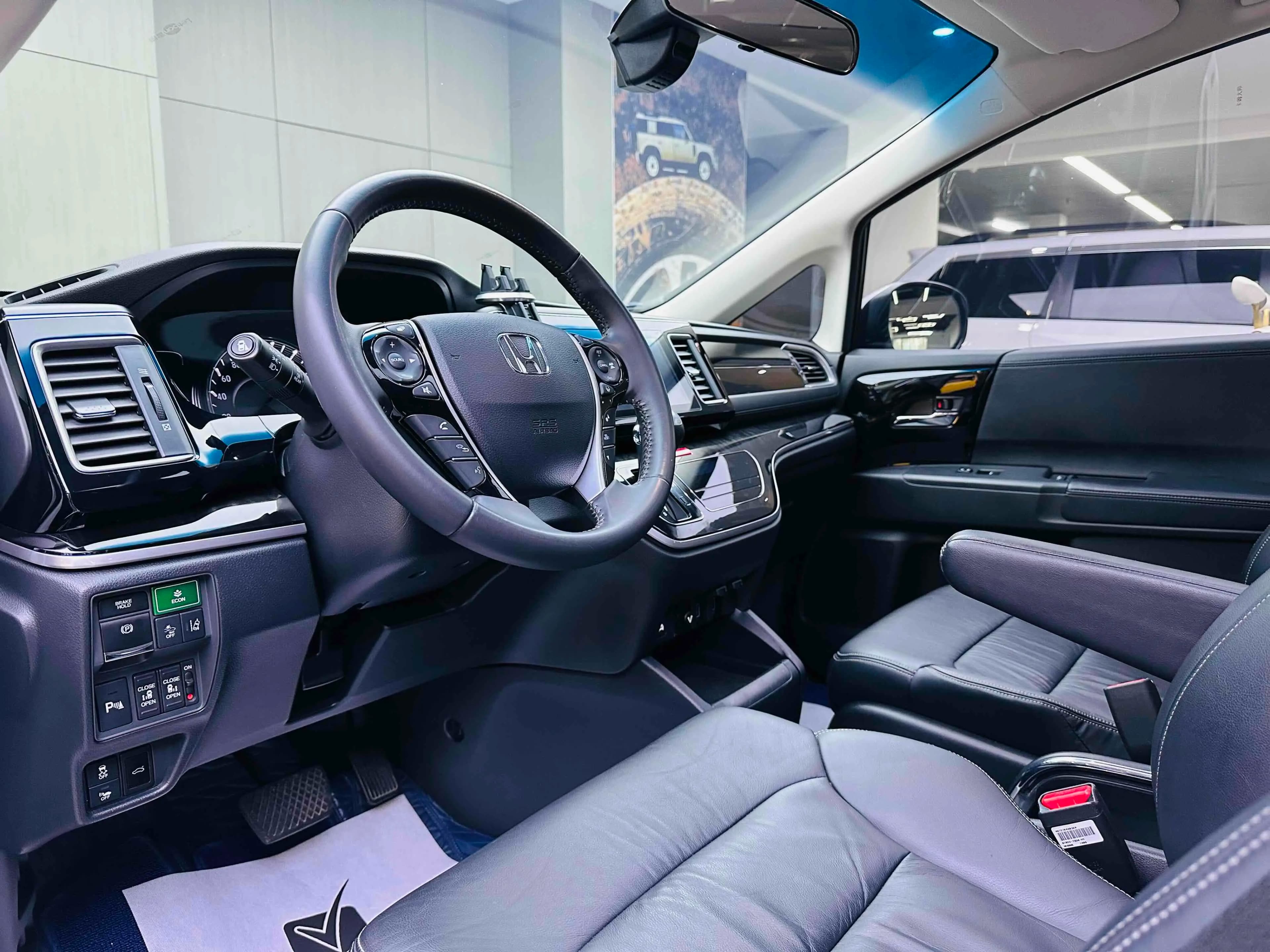 Honda Elysion 2021 г. 66092 км. — фото 12