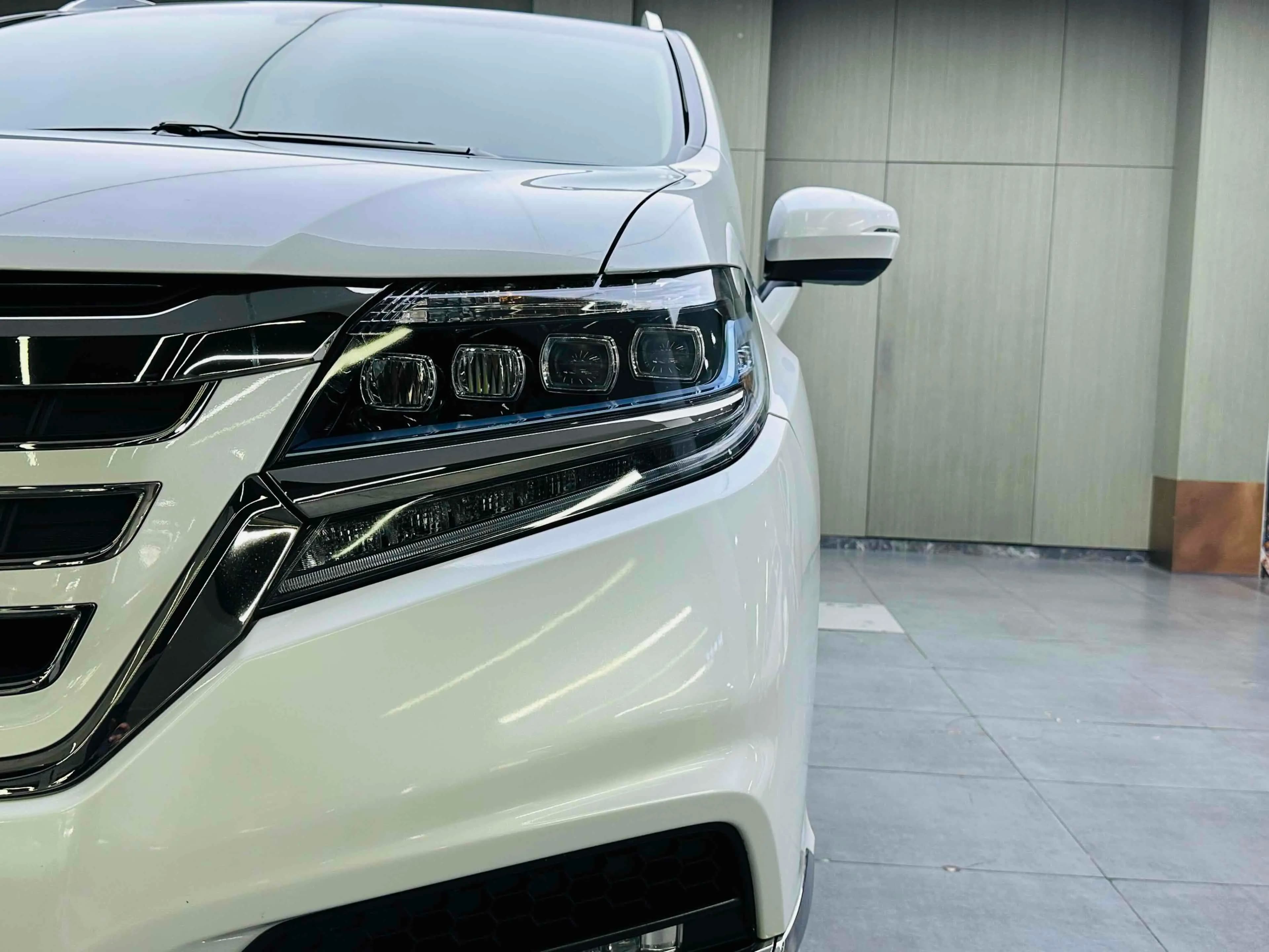 Honda Elysion 2021 г. 66092 км. — фото 7