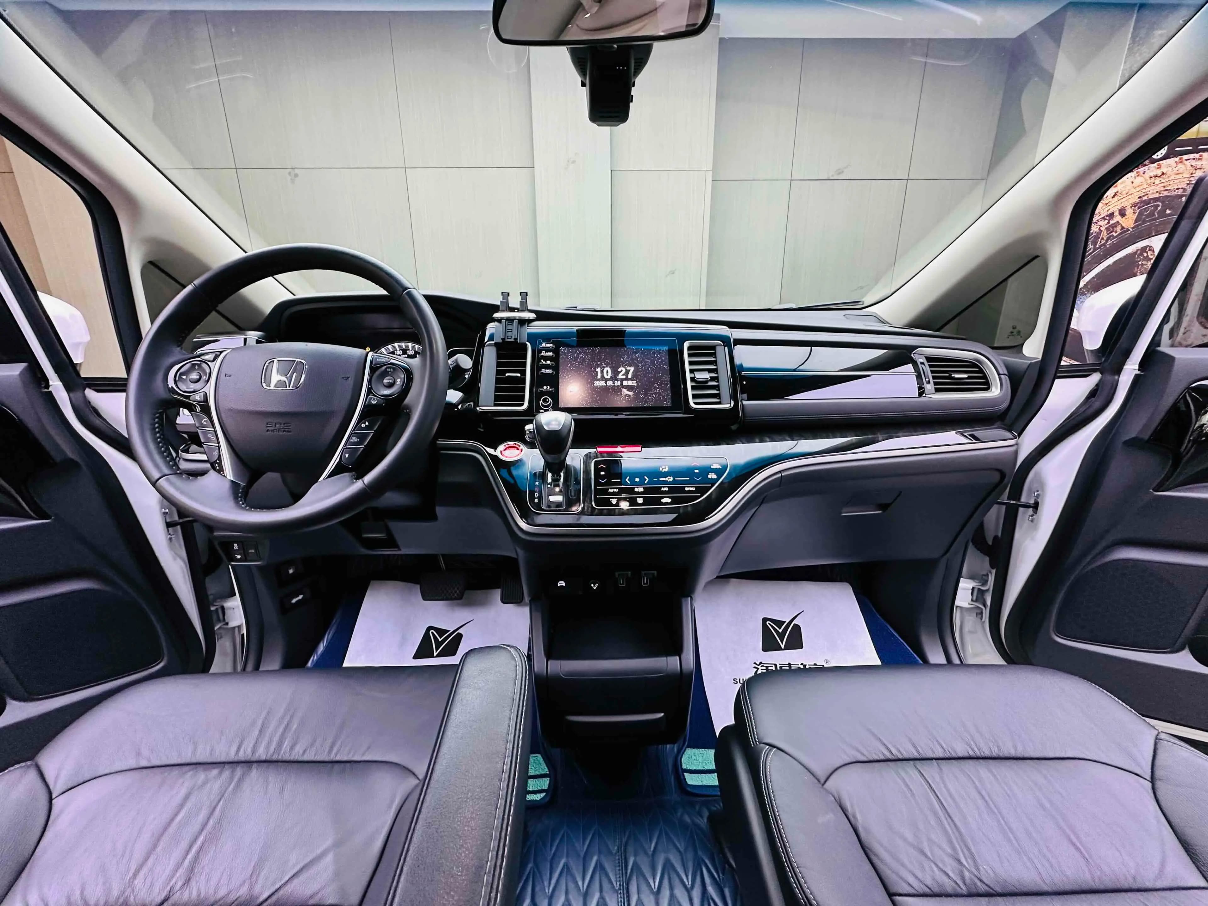 Honda Elysion 2021 г. 66092 км. — фото 10
