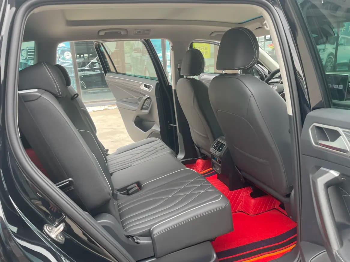 Volkswagen Tiguan L 2023 г. 15117 км. — фото 20