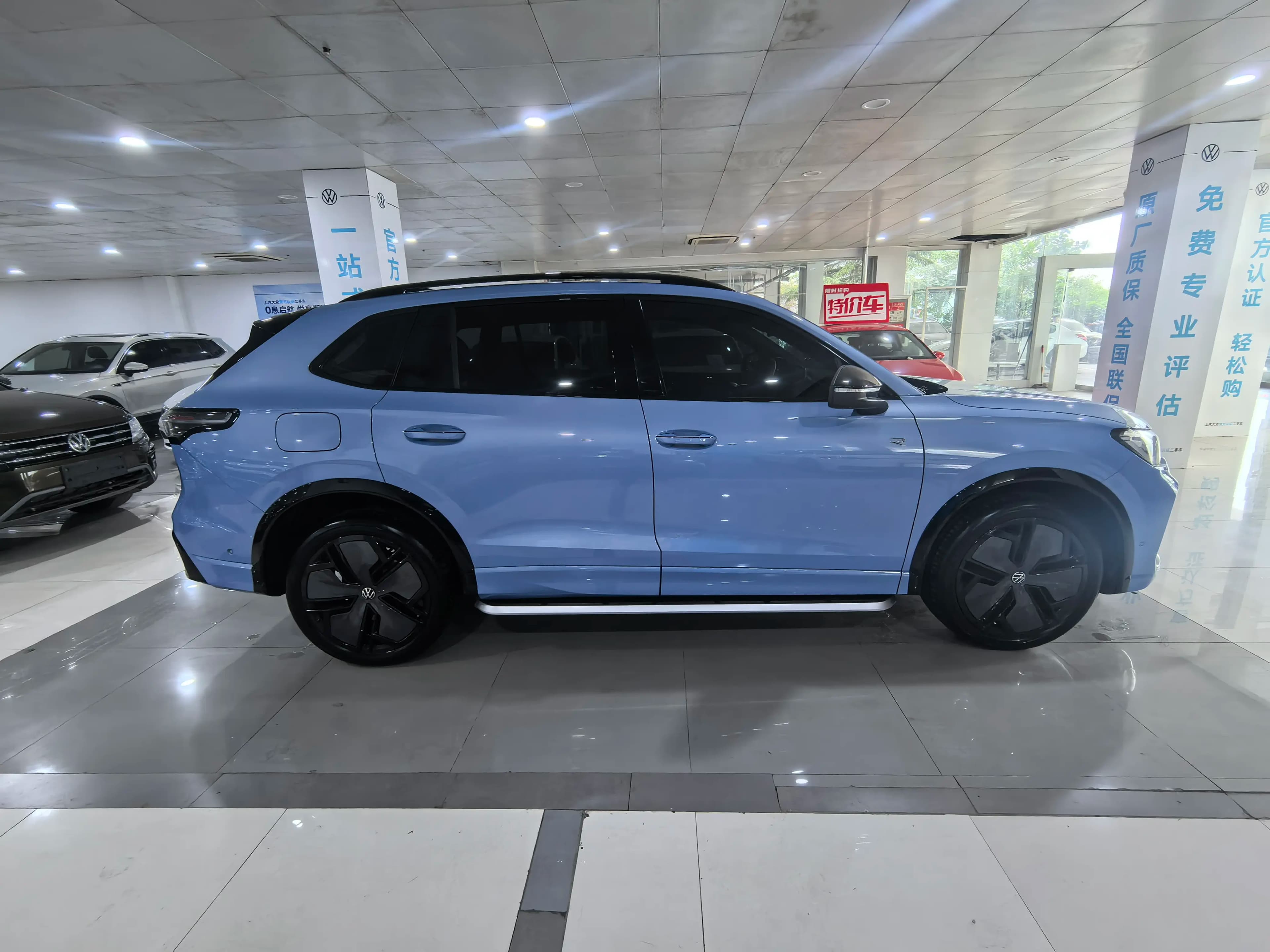 Volkswagen Tiguan L 2024 г. 6618 км. — фото 7