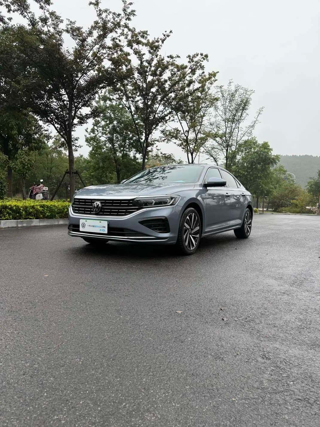 Volkswagen Passat 2023 г. 48998 км.