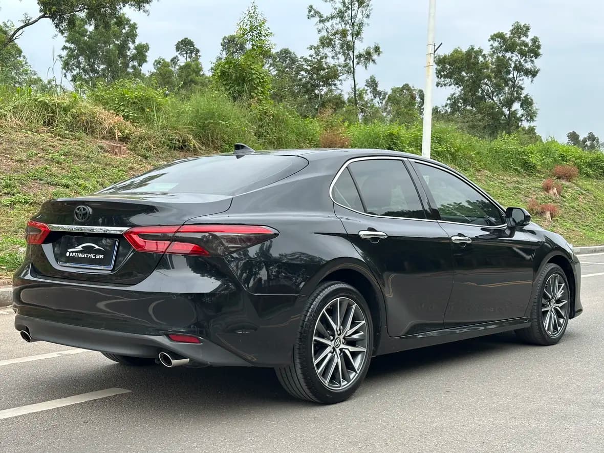 Toyota Camry 2021 г. 72387 км. — фото 7
