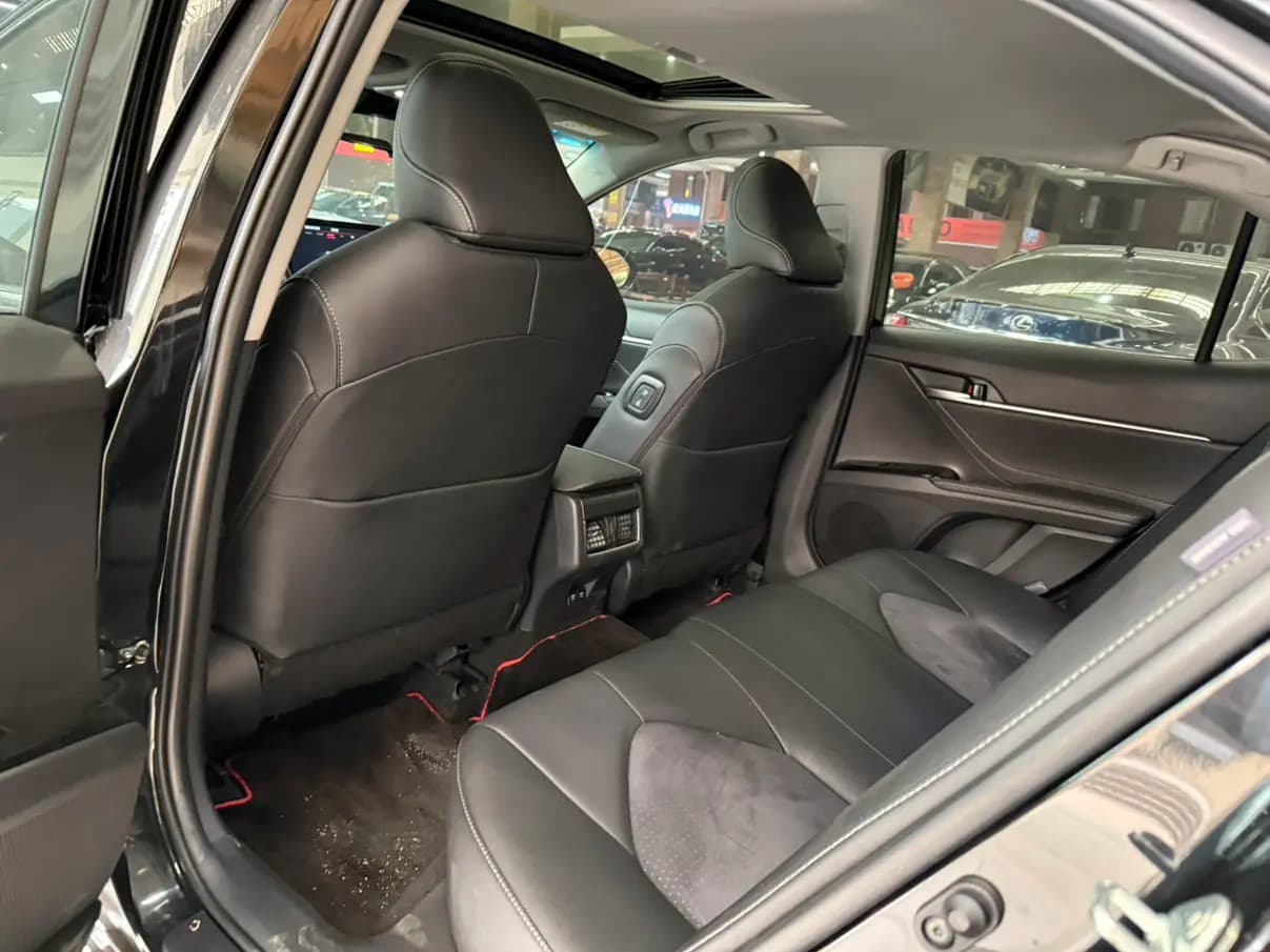 Toyota Camry 2022 г. 48088 км. — фото 13