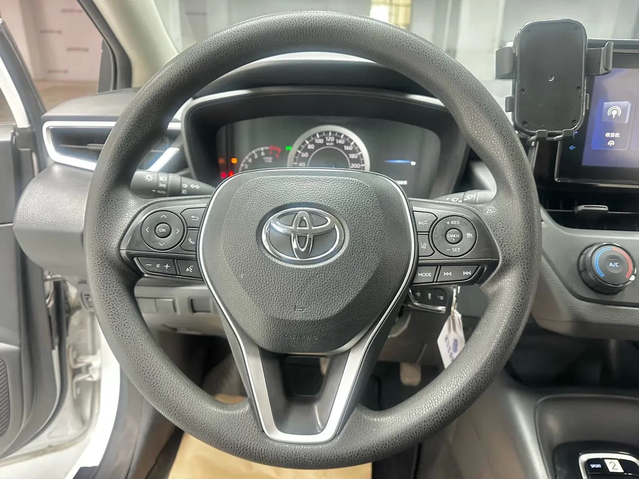 Toyota Corolla 2022 г. 68025 км. — фото 19