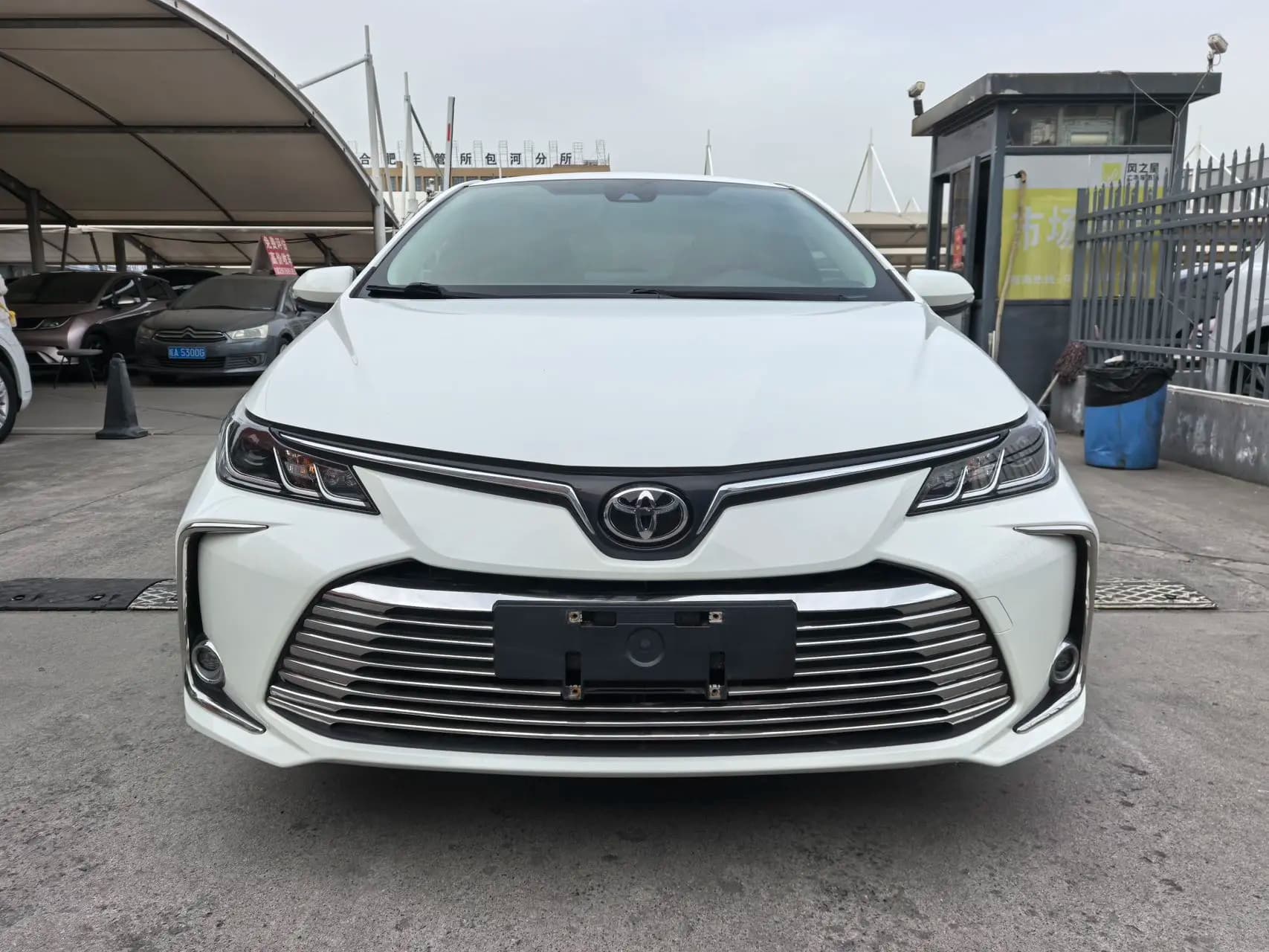 Toyota Corolla 2023 г. 47428 км. — фото 2