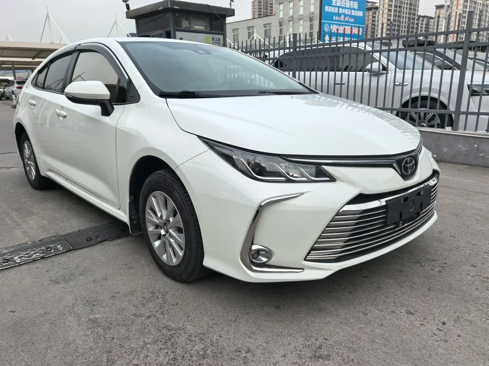 Toyota Corolla 2023 г. 47428 км. — фото 3