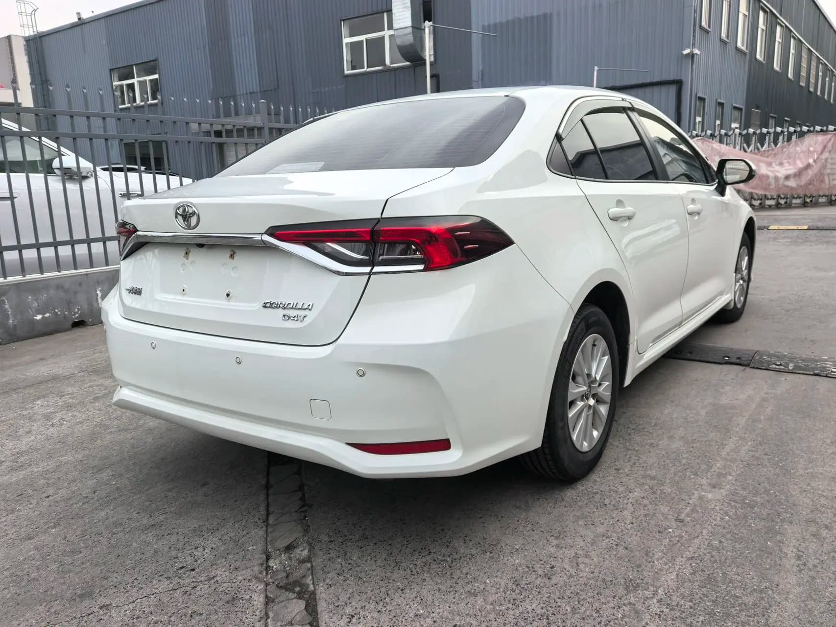 Toyota Corolla 2023 г. 47428 км. — фото 4