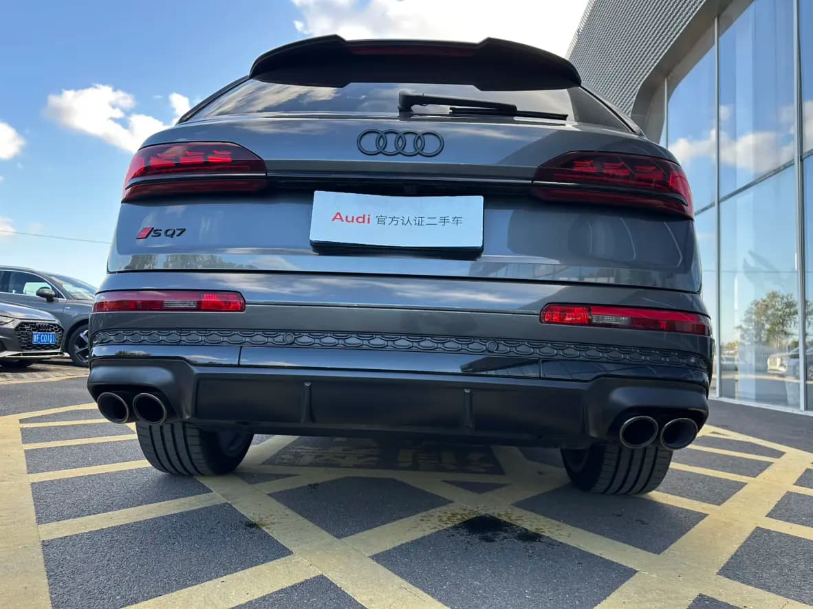Audi SQ7 2024 г. 2141 км. — фото 11