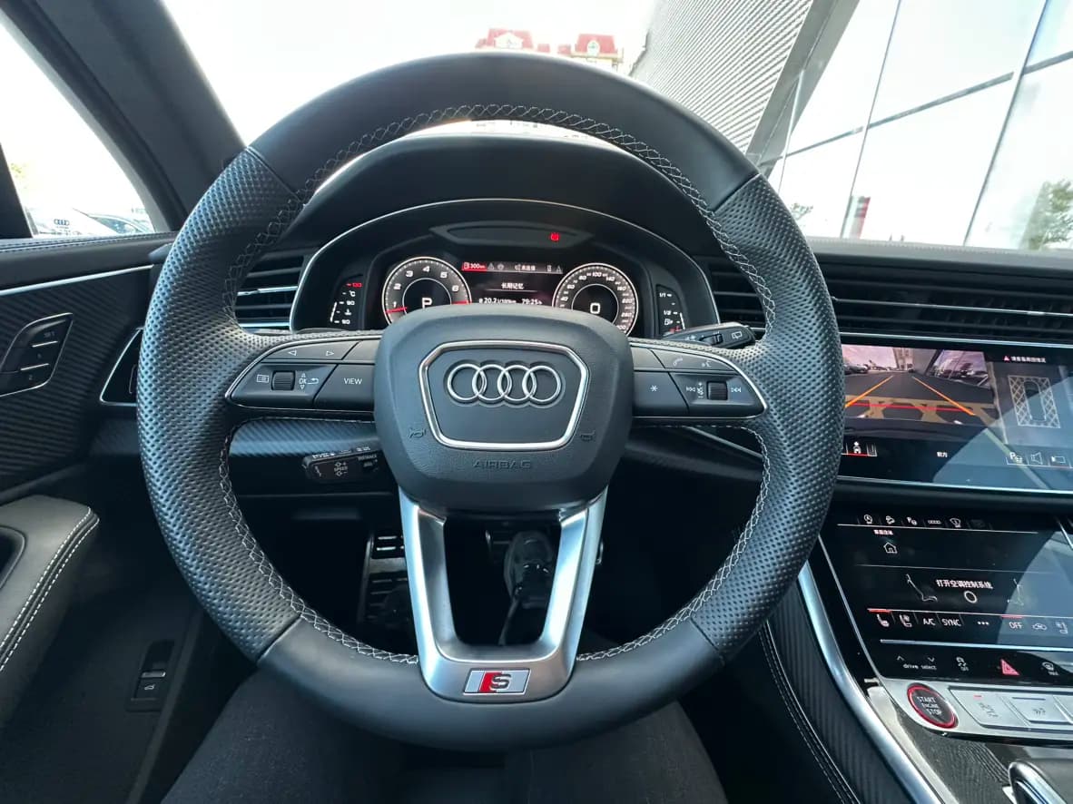 Audi SQ7 2024 г. 2141 км. — фото 15