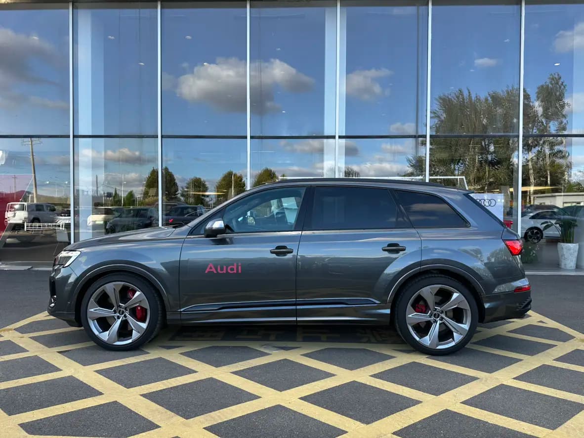 Audi SQ7 2024 г. 2141 км. — фото 3
