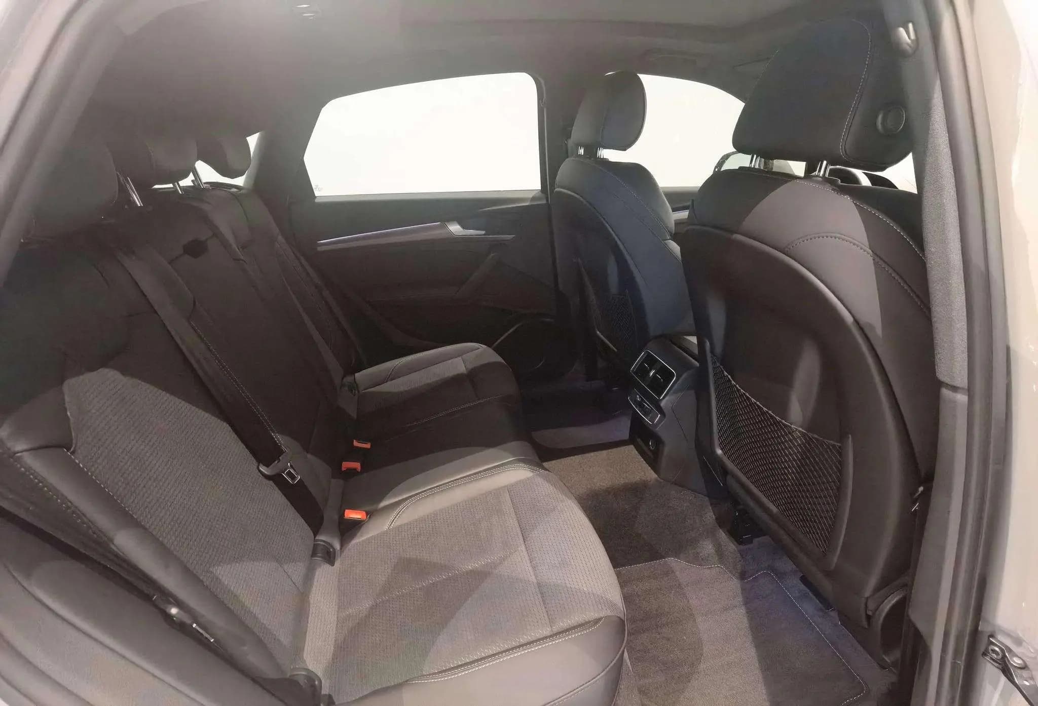 Audi Q5L Sportback 2021 г. 75076 км. — фото 12