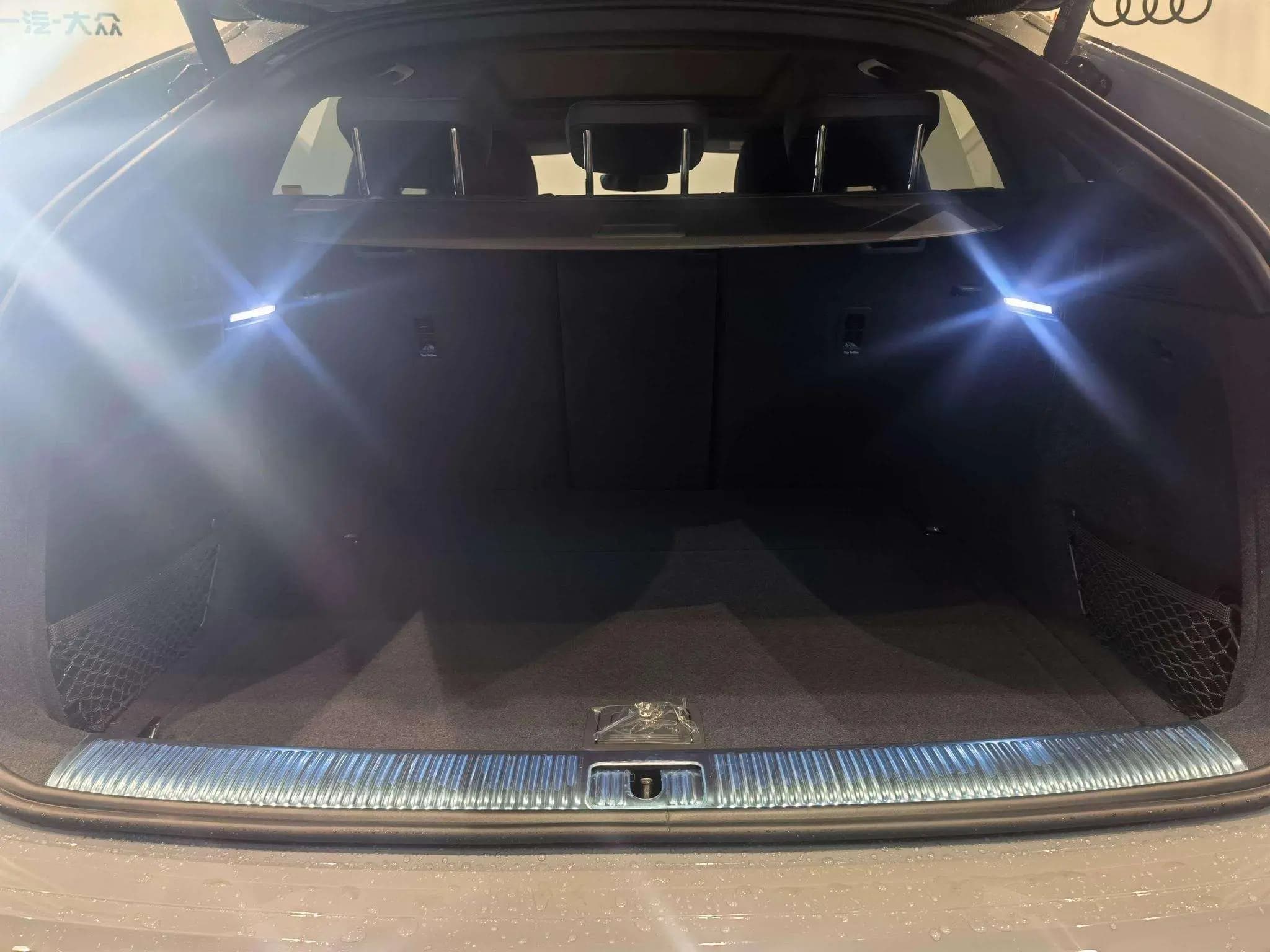Audi Q5L Sportback 2021 г. 75076 км. — фото 14