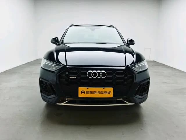 Audi Q5L 2023 г. 43393 км. — фото 2