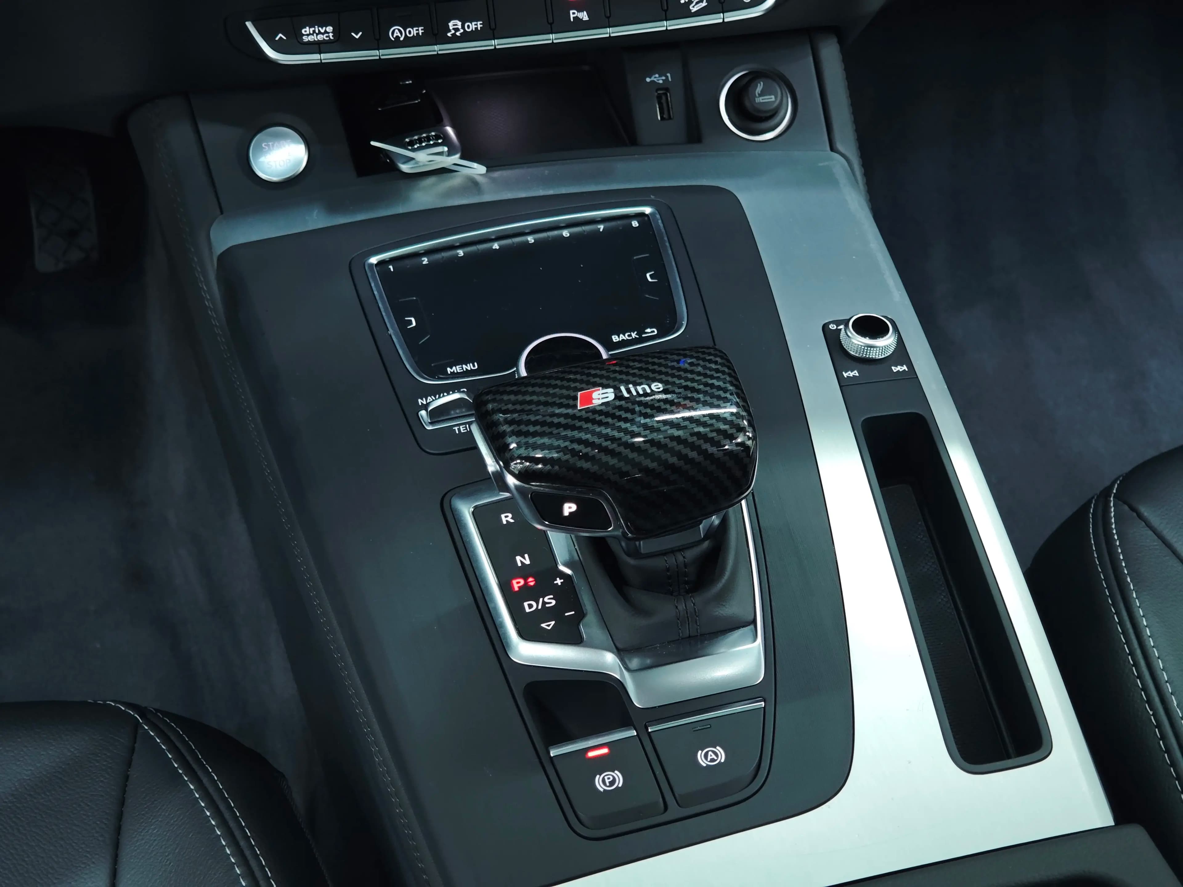 Audi Q5L 2021 г. 63099 км. — фото 15