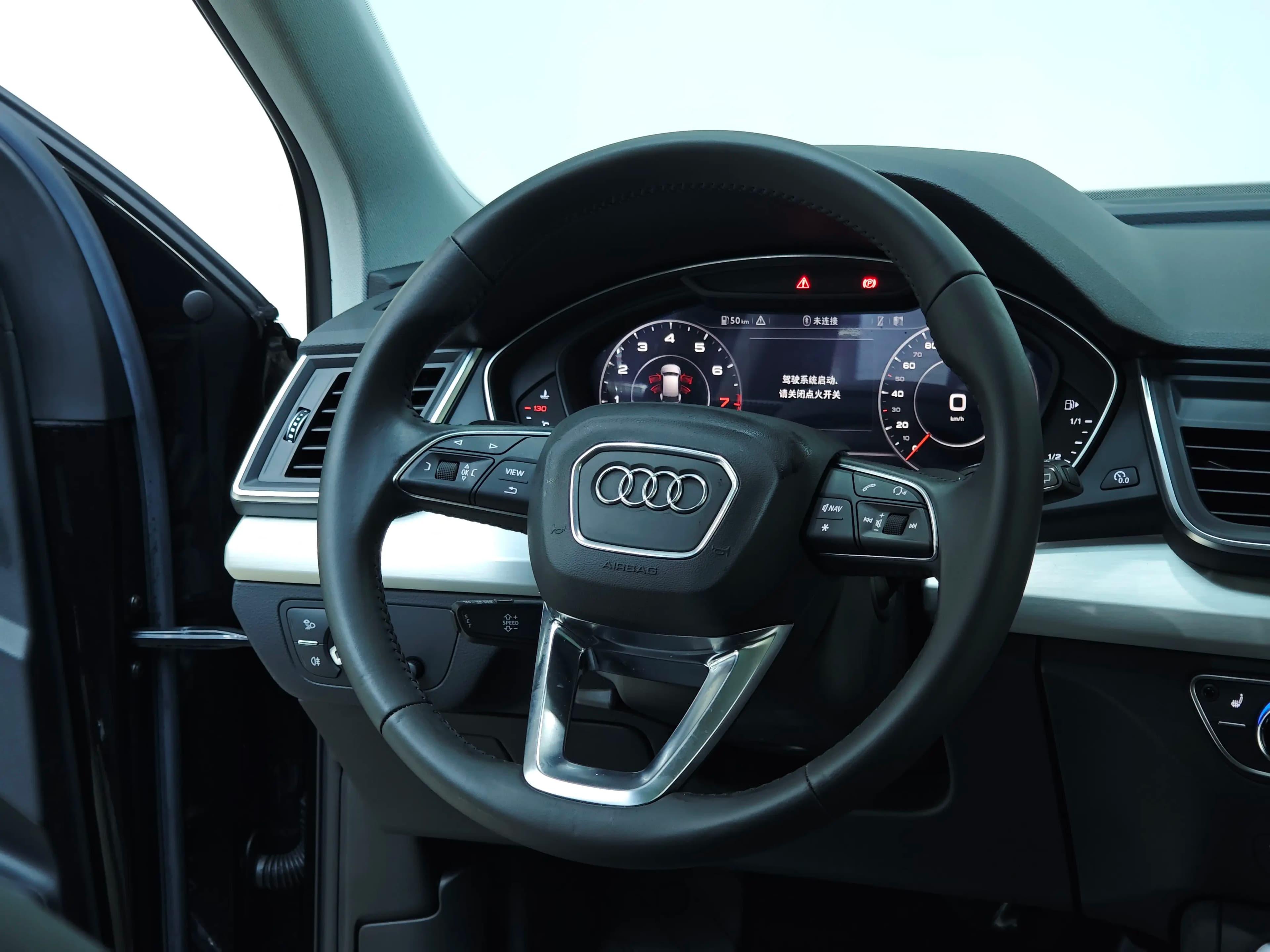 Audi Q5L 2021 г. 63099 км. — фото 17