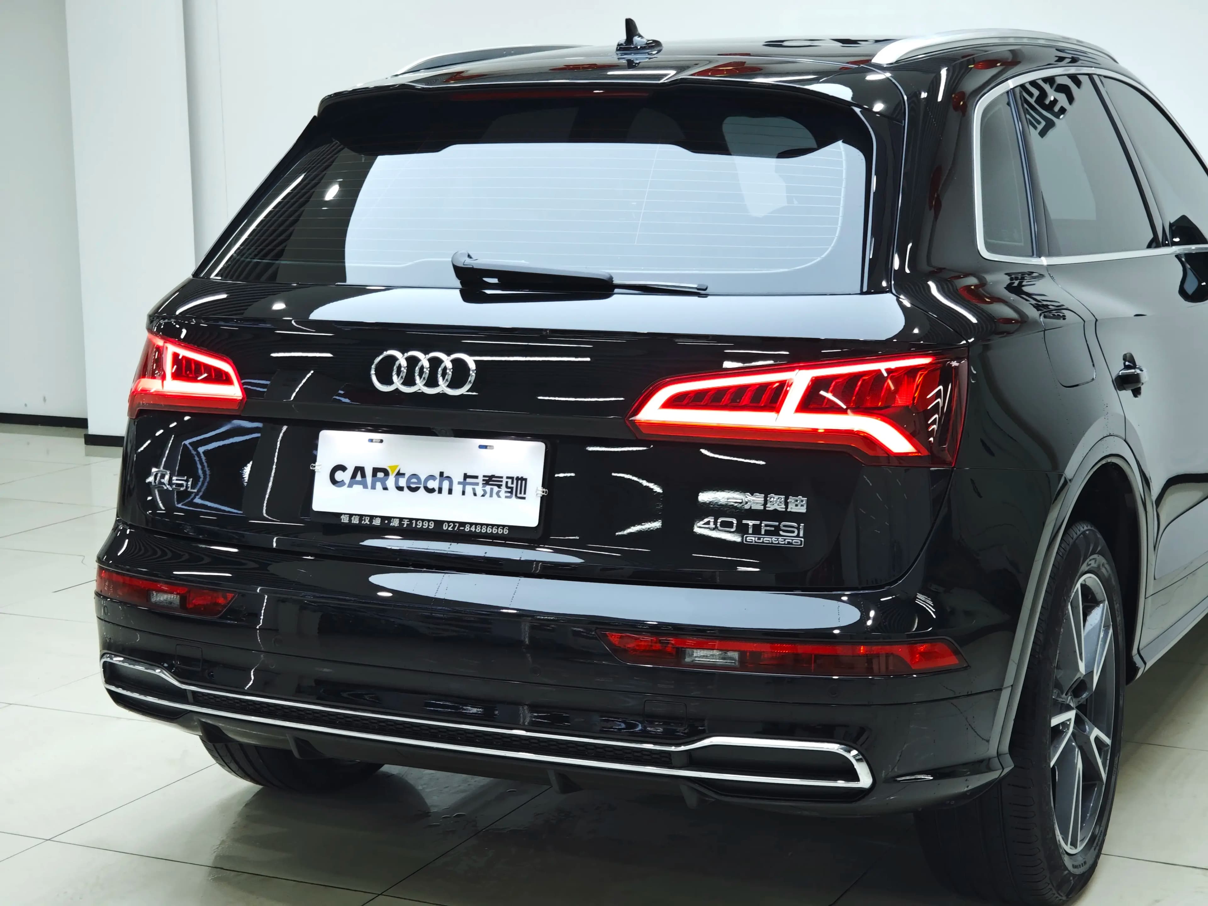 Audi Q5L 2021 г. 63099 км. — фото 10