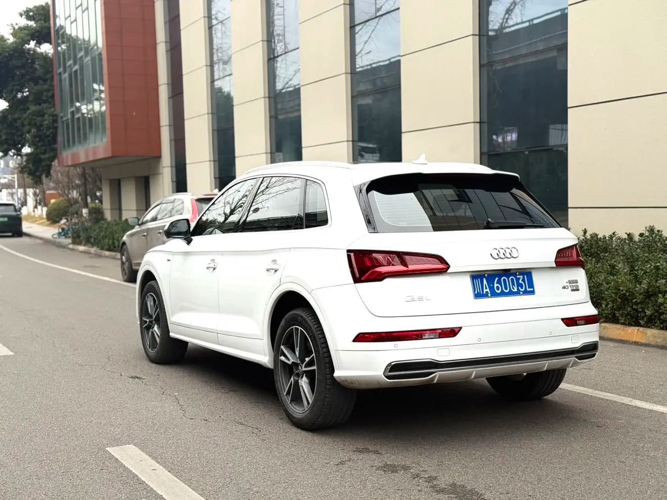 Audi Q5L 2021 г. 60108 км. — фото 4