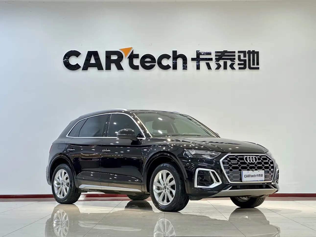 Audi Q5L 2022 г. 36110 км. — фото 3
