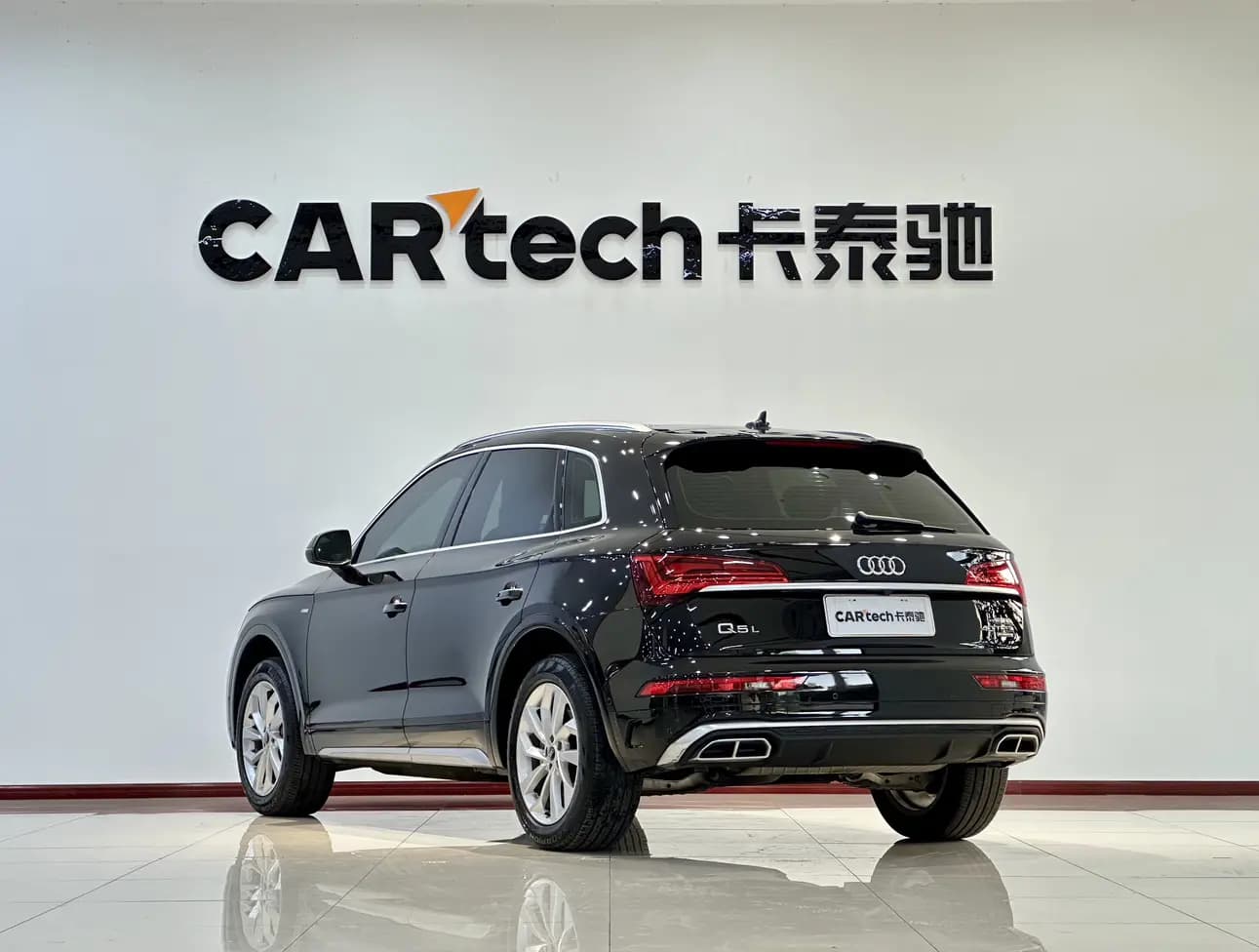 Audi Q5L 2022 г. 36110 км. — фото 5