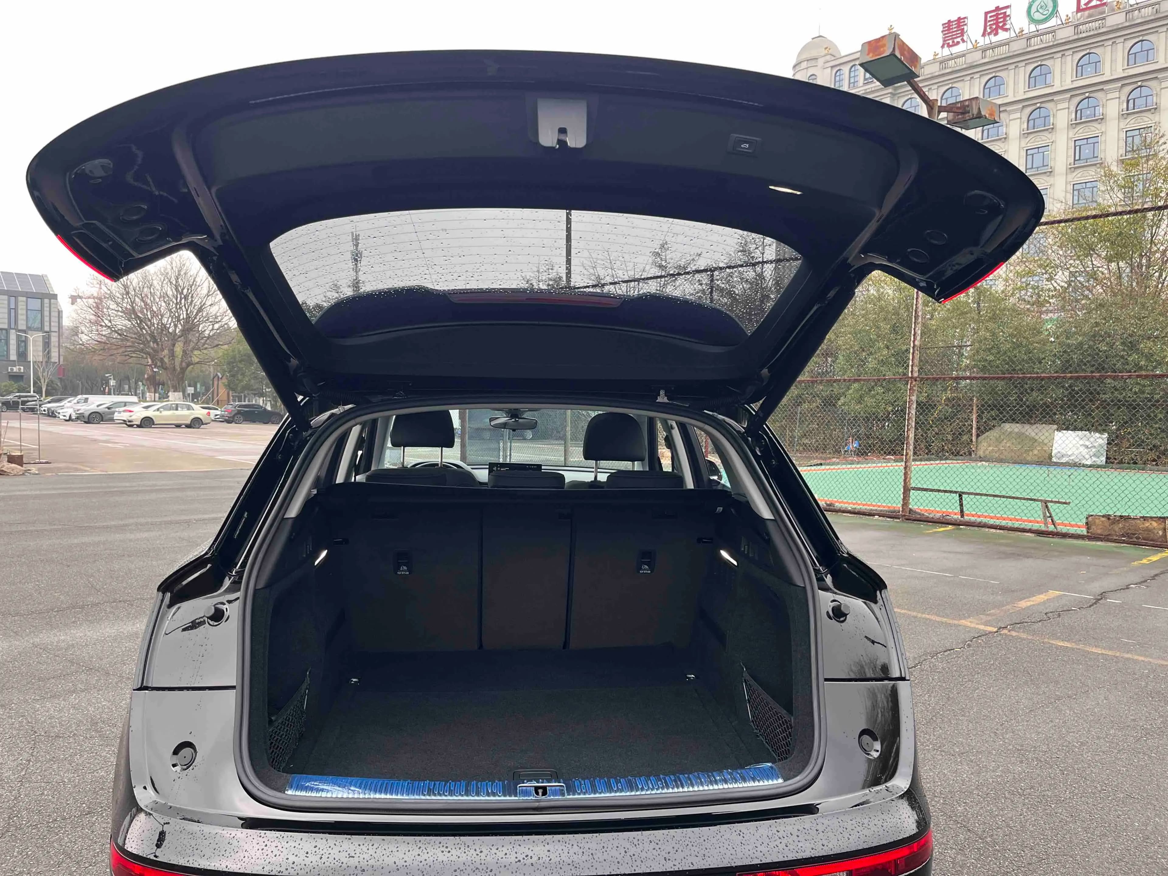 Audi Q5L 2024 г. 14115 км. — фото 19