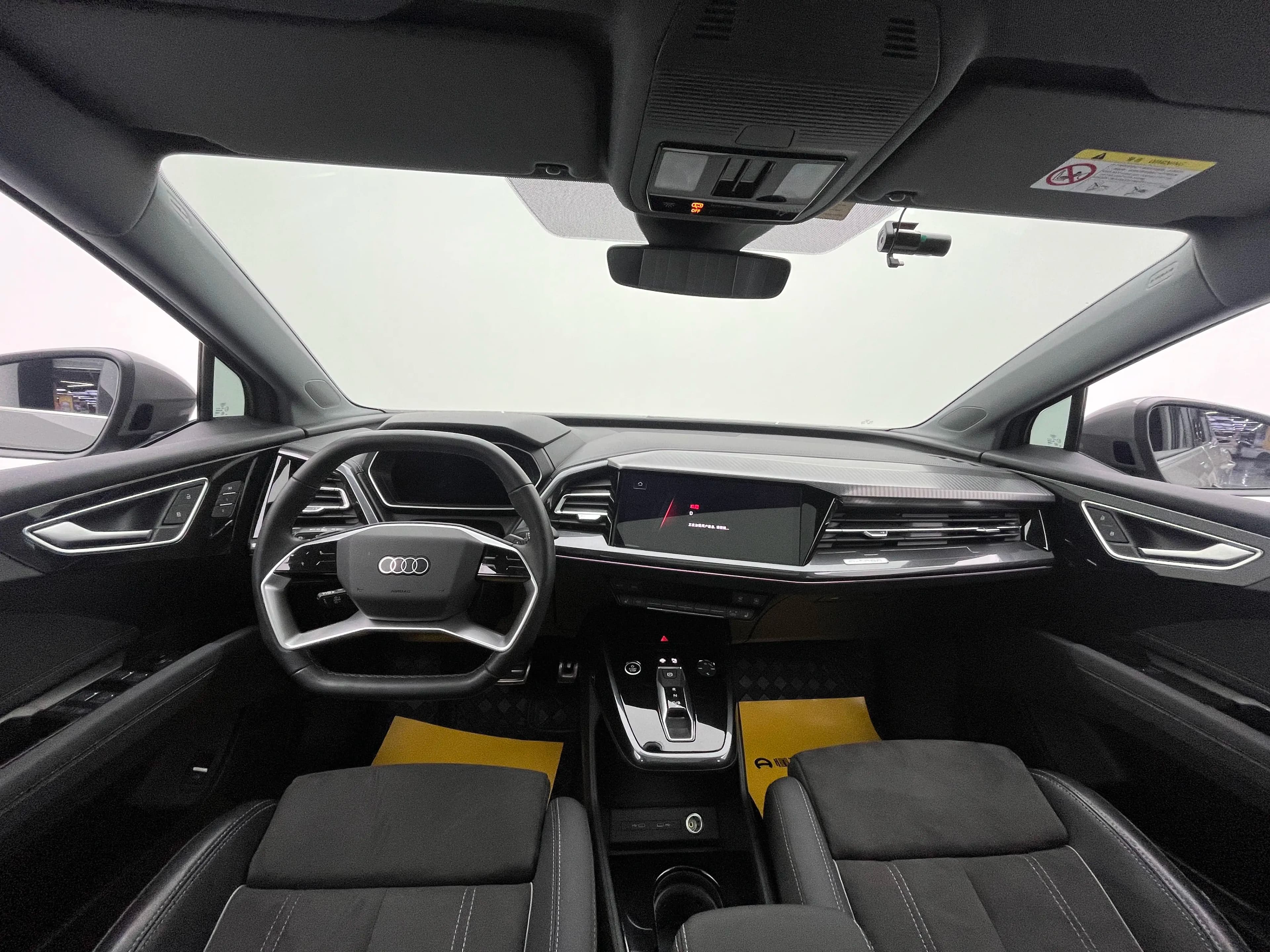 Audi Q4 e-tron 2023 г. 43993 км. — фото 15