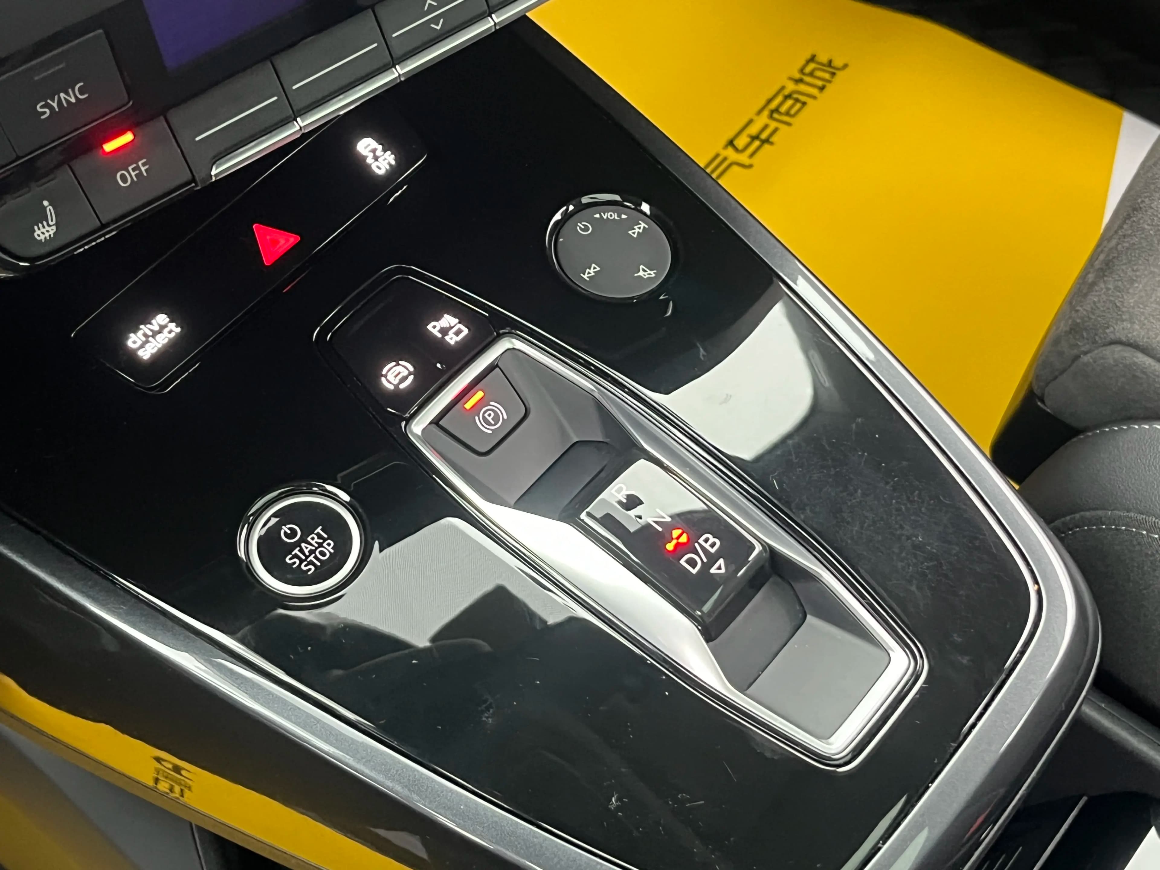 Audi Q4 e-tron 2023 г. 43993 км. — фото 18