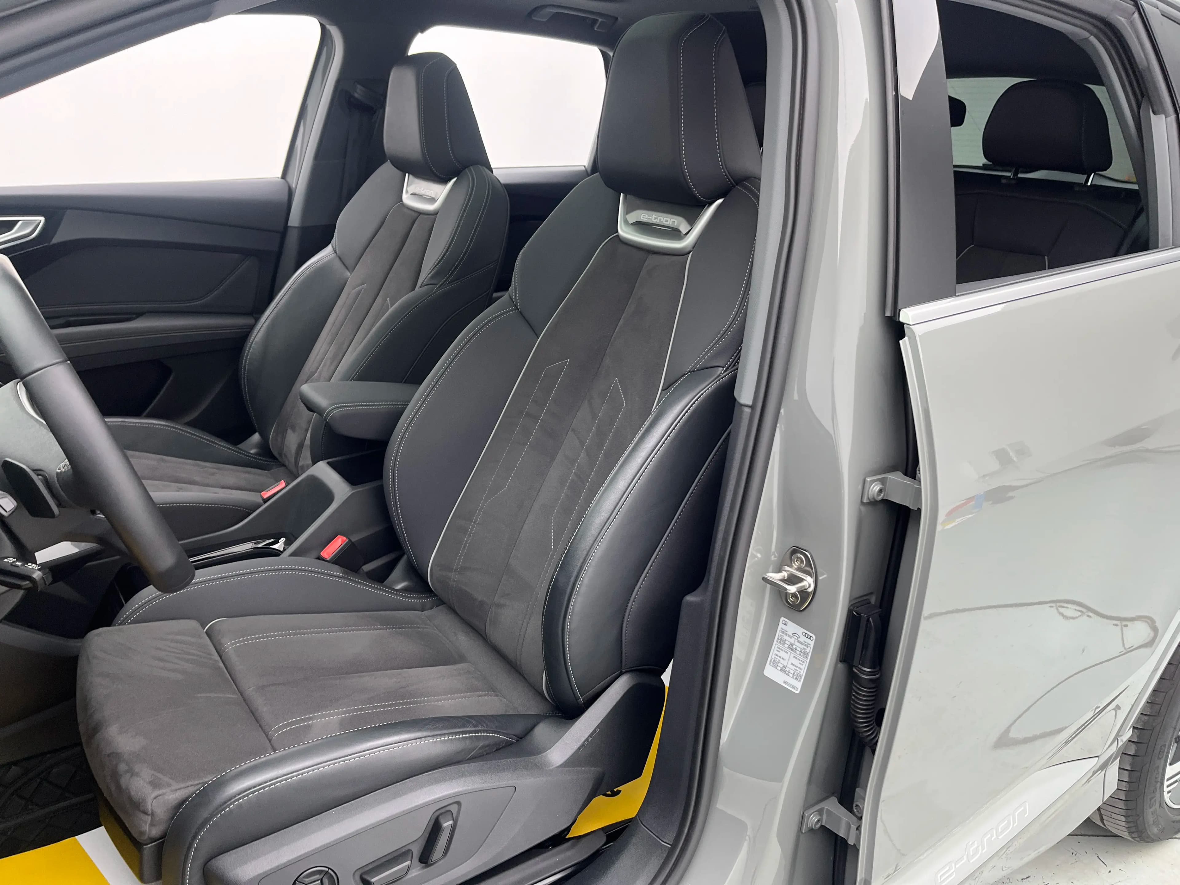 Audi Q4 e-tron 2023 г. 43993 км. — фото 21