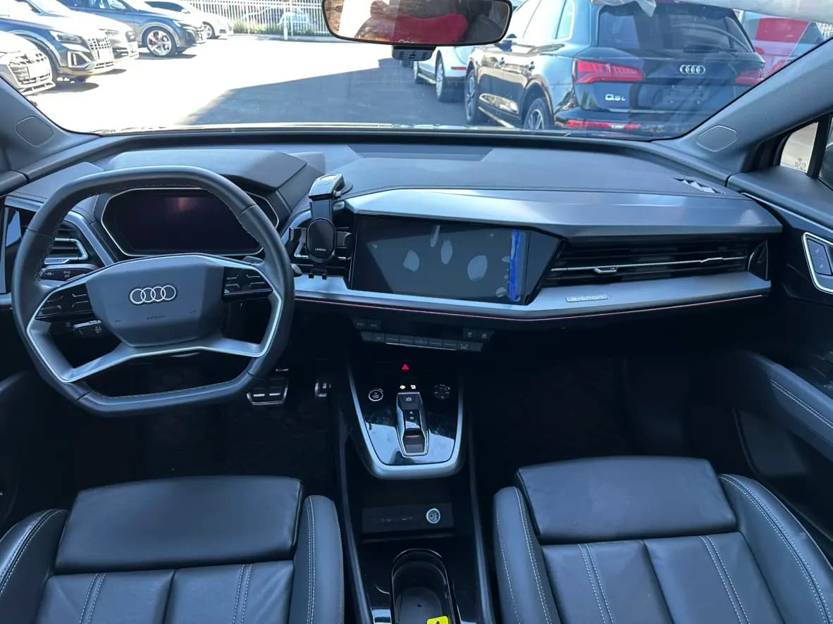 Audi Q4 e-tron 2022 г. 4591 км. — фото 8