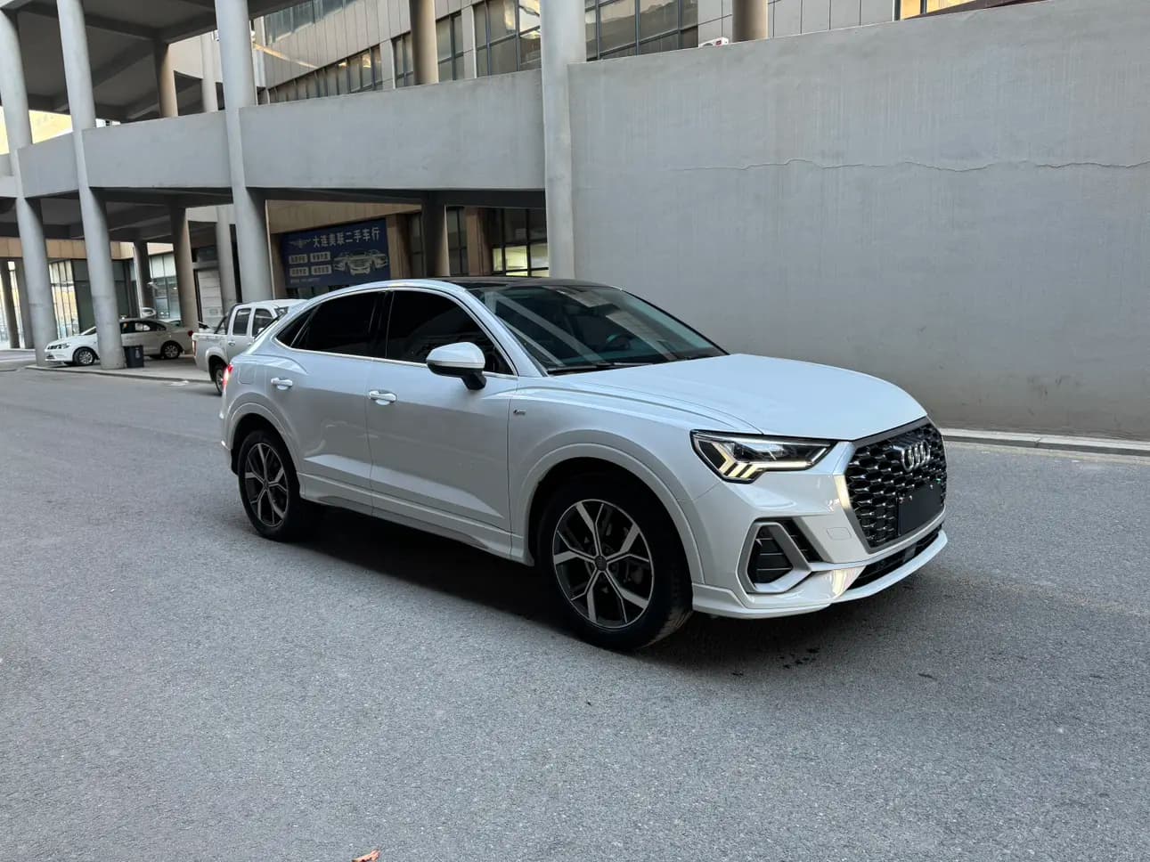 Audi Q3 Sportback 2021 г. 60013 км. — фото 3