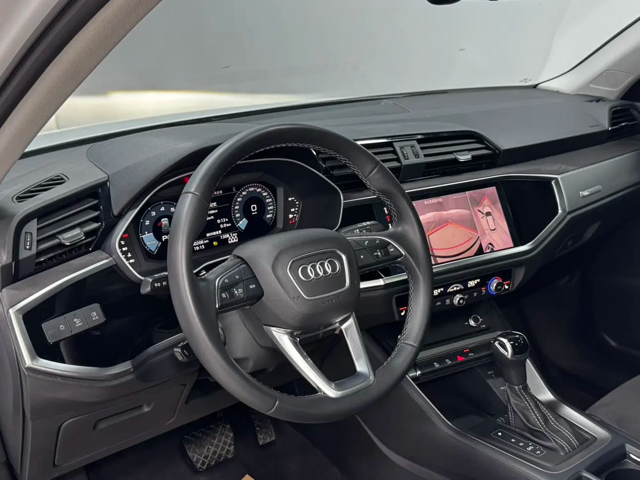 Audi Q3 2022 г. 60125 км. — фото 21