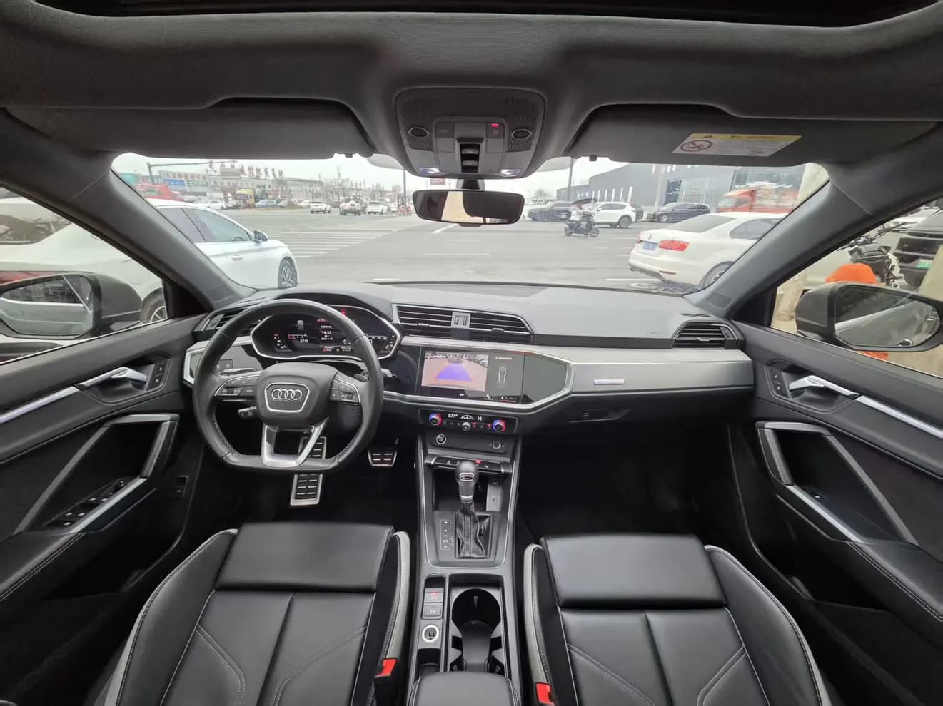 Audi Q3 2024 г. 40126 км. — фото 7