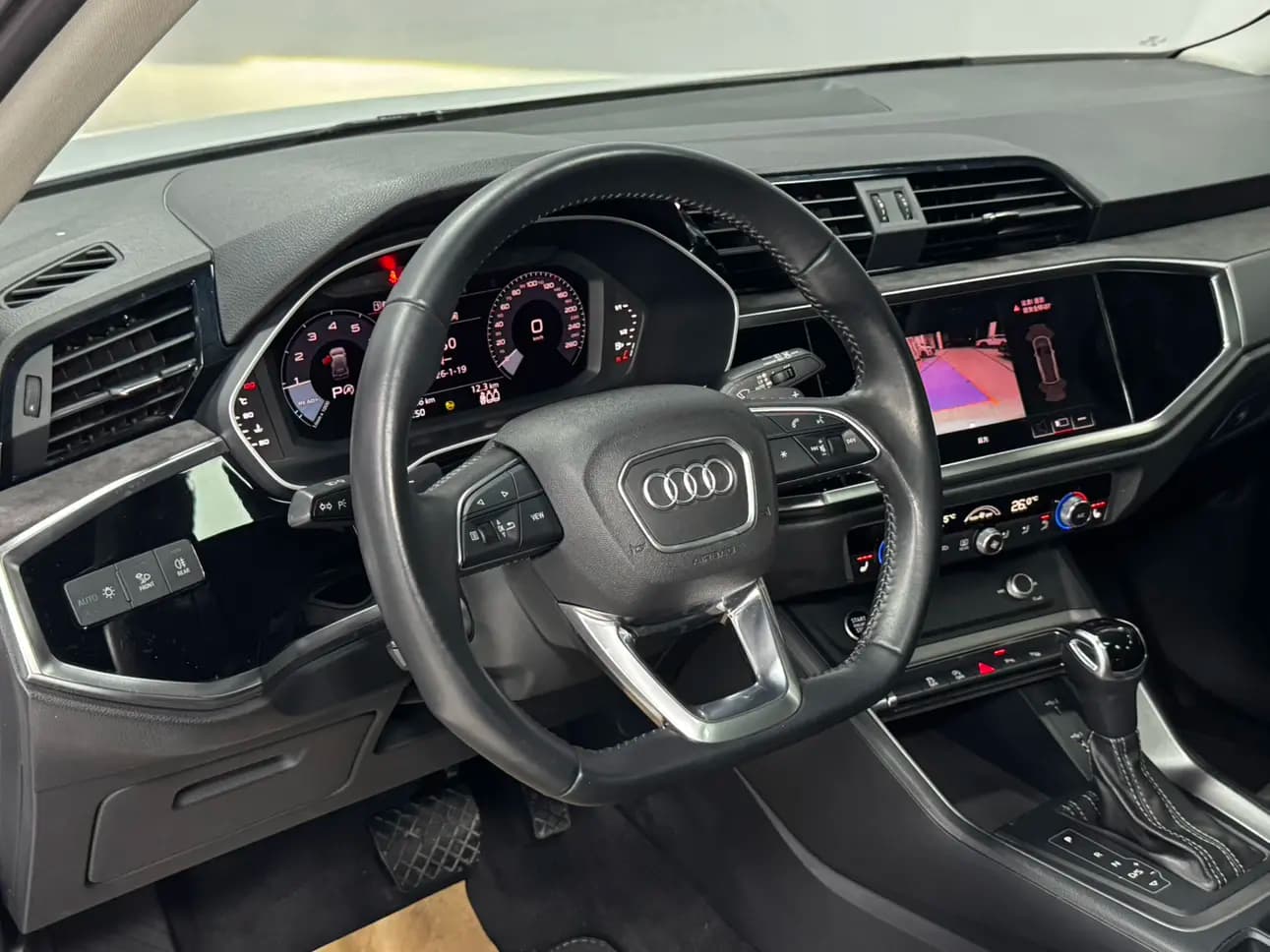 Audi Q3 2021 г. 35127 км. — фото 20