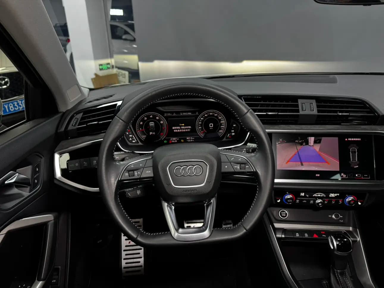 Audi Q3 2021 г. 41129 км. — фото 14