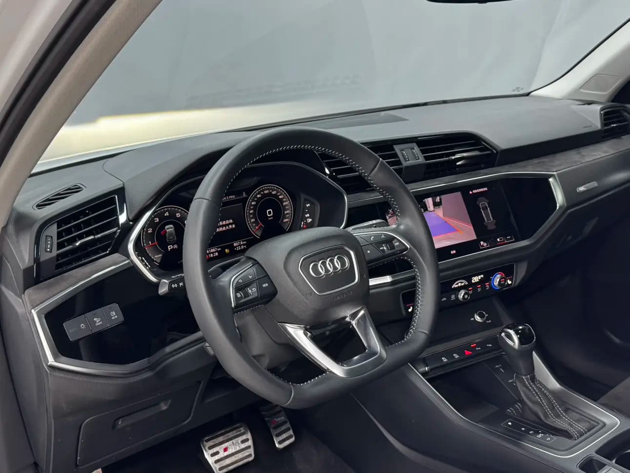 Audi Q3 2021 г. 41129 км. — фото 15