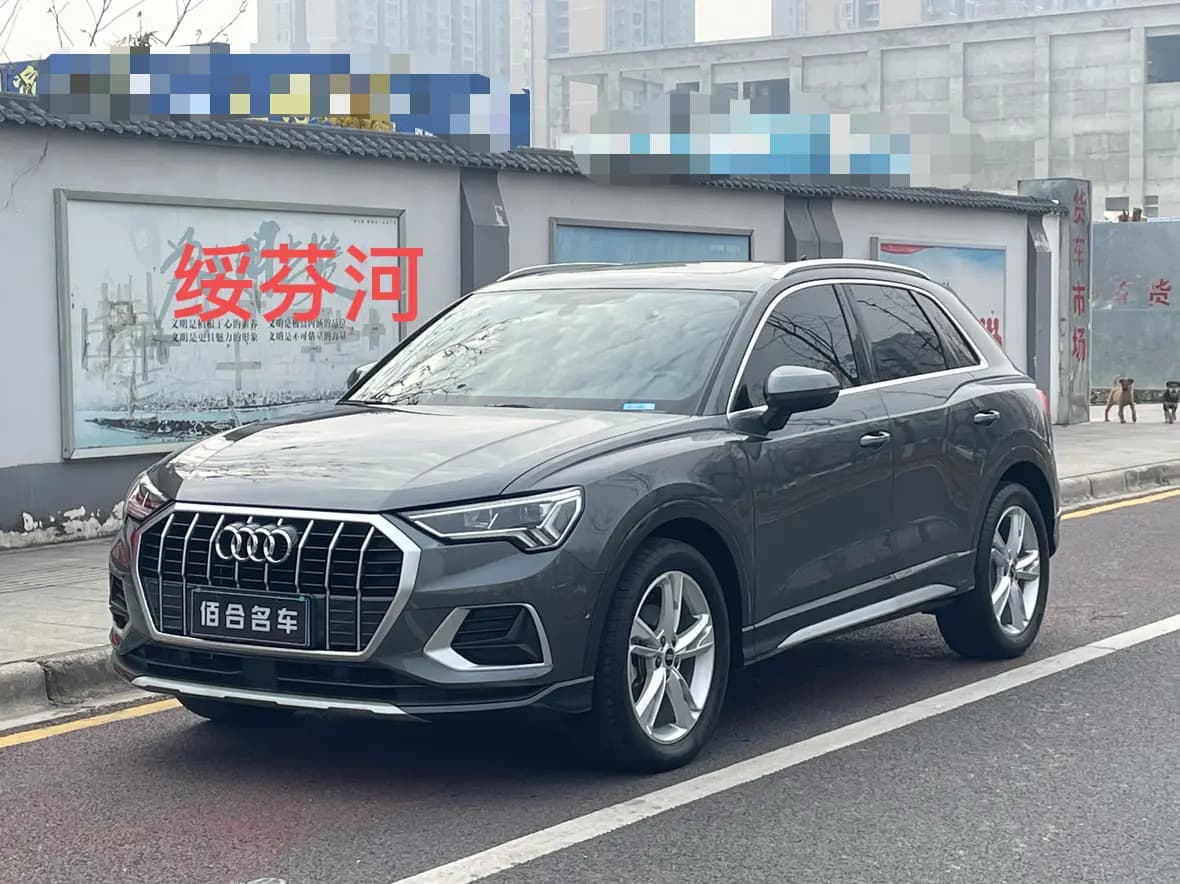 Audi Q3 2022 г. 49132 км.