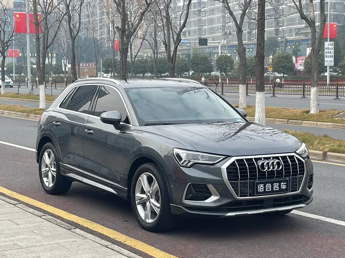 Audi Q3 2022 г. 49132 км. — фото 3