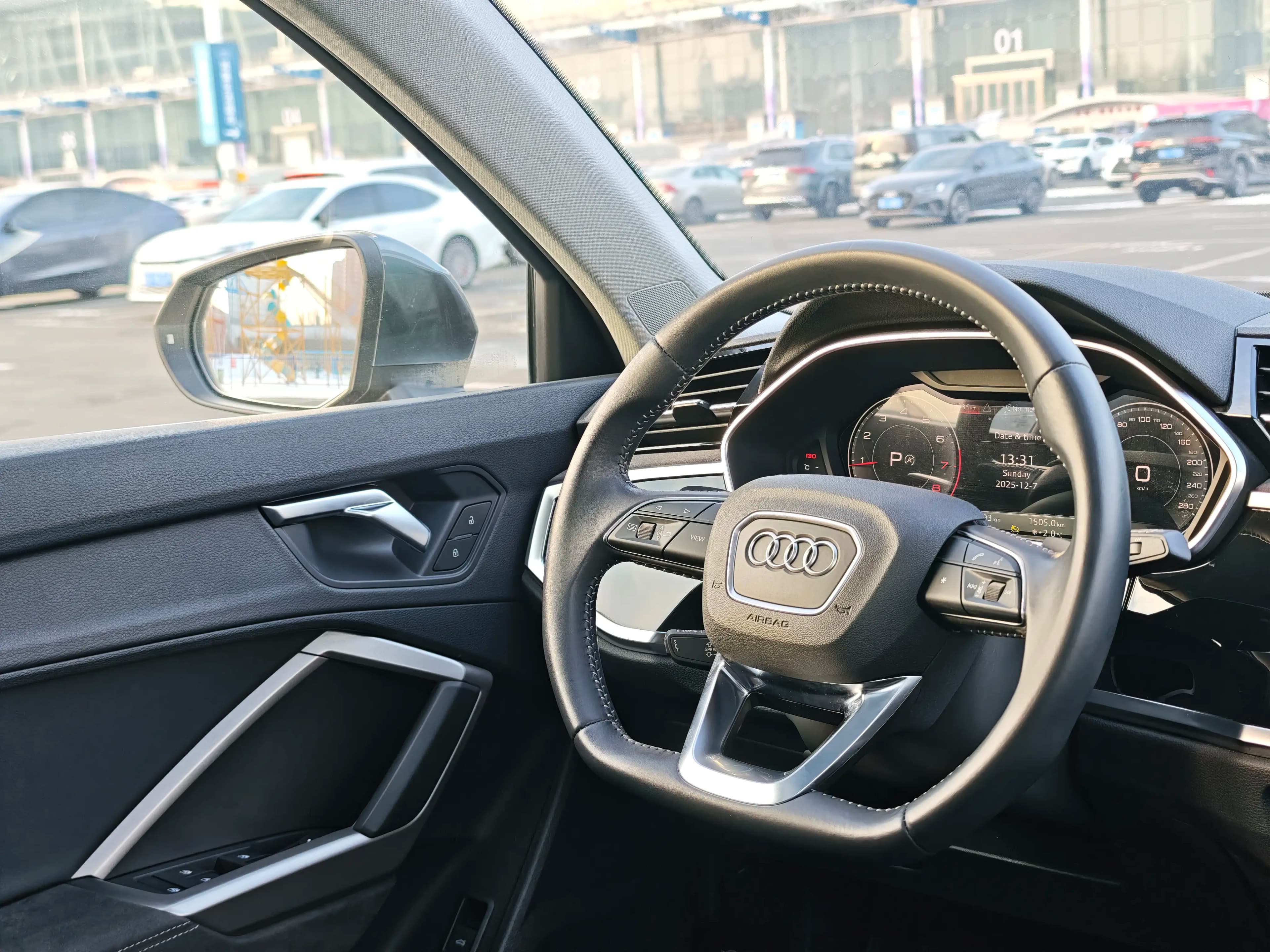 Audi Q3 2021 г. 32139 км. — фото 23