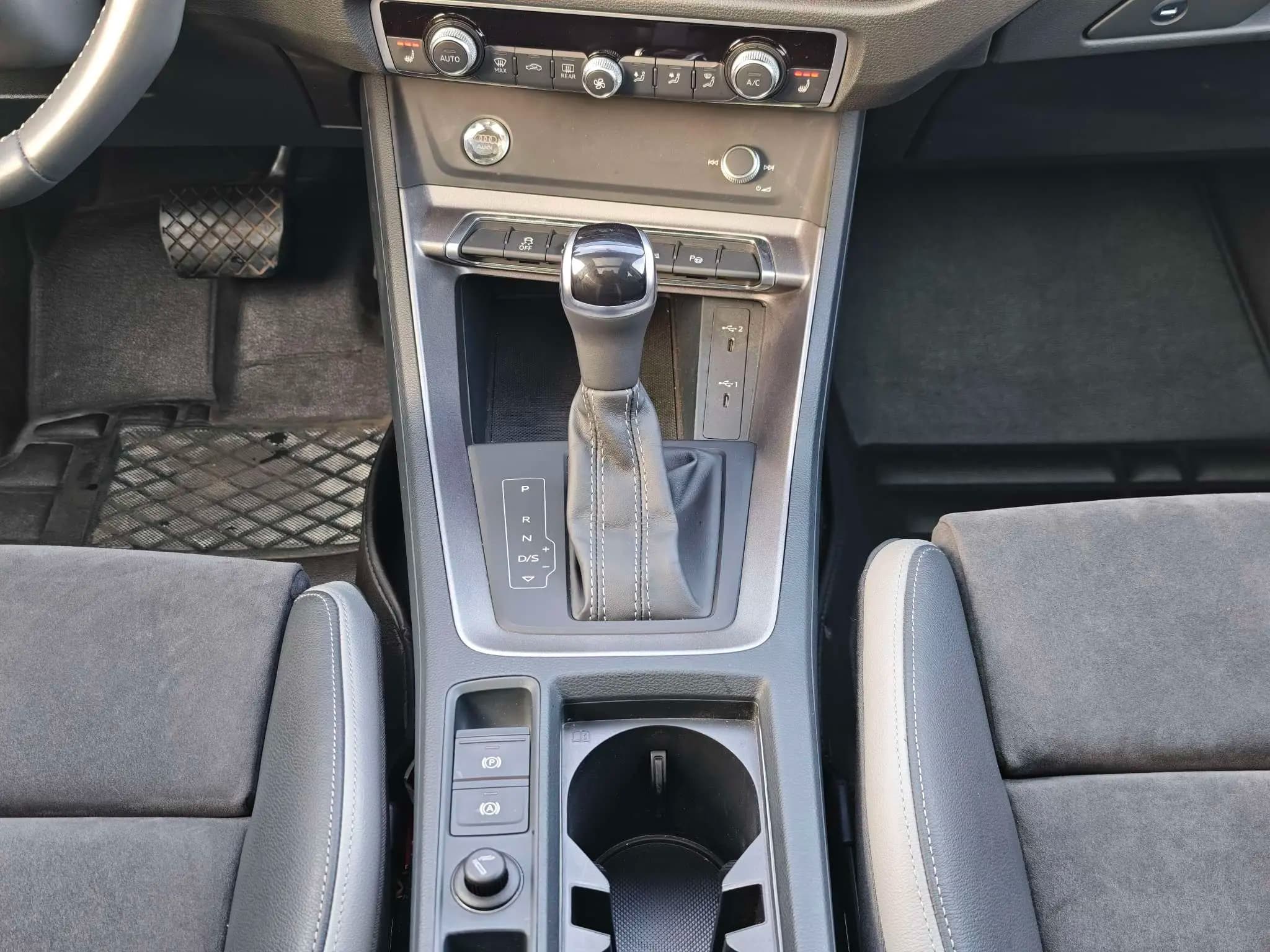 Audi Q3 2021 г. 32139 км. — фото 24