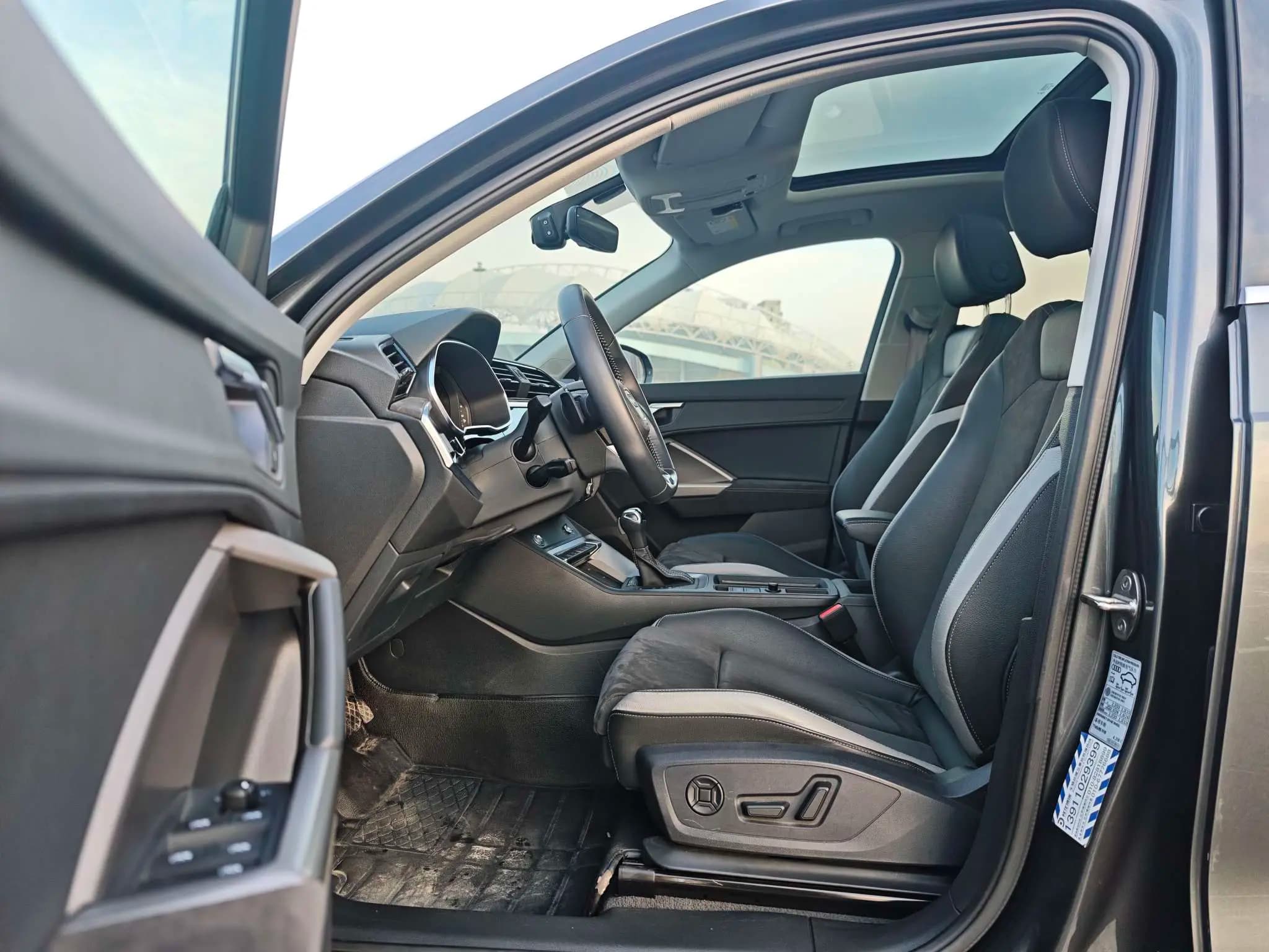 Audi Q3 2021 г. 32139 км. — фото 27
